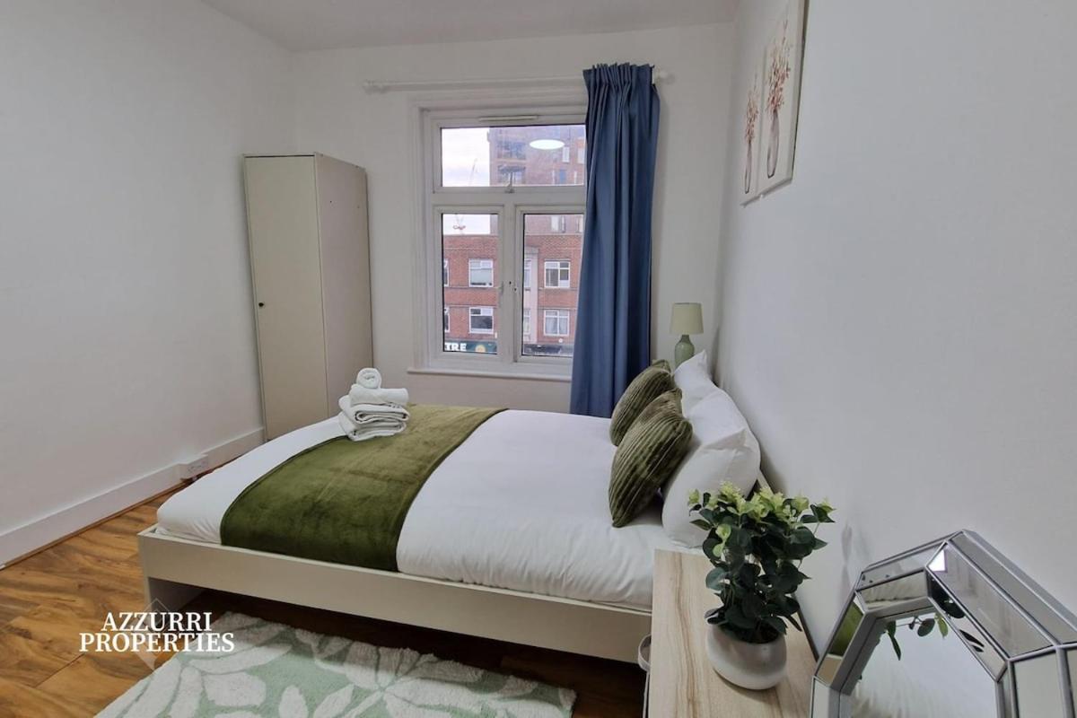 Monthly Near Canning Town Station Apartment London