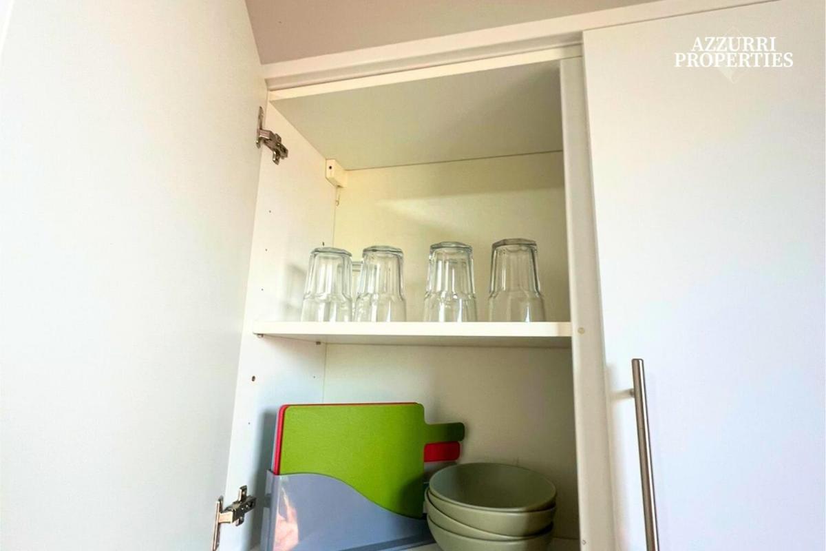 Monthly Near Canning Town Station *
