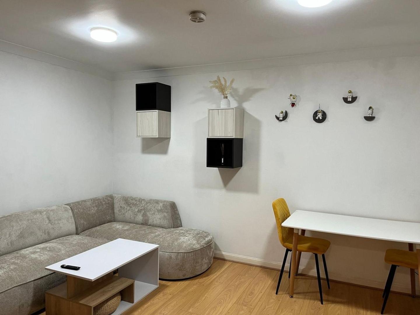 Guestready - Sunny Victoria Hall Londen