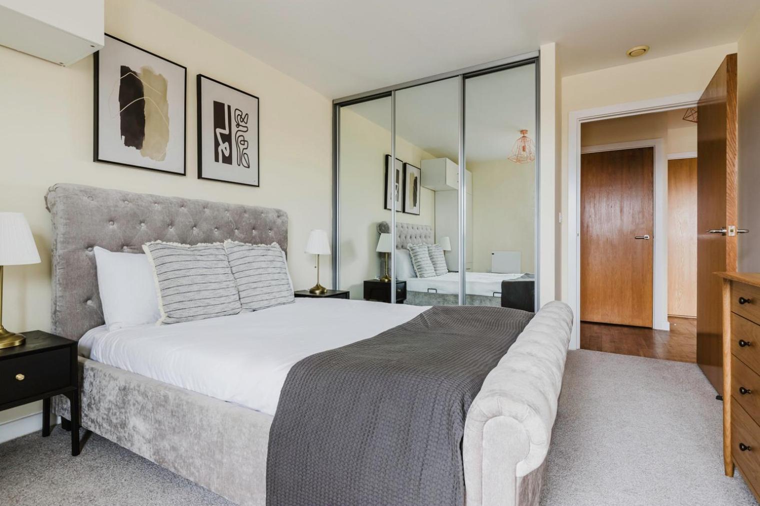 Blueground Limehouse Near Shopping Dining Lon-535 * London