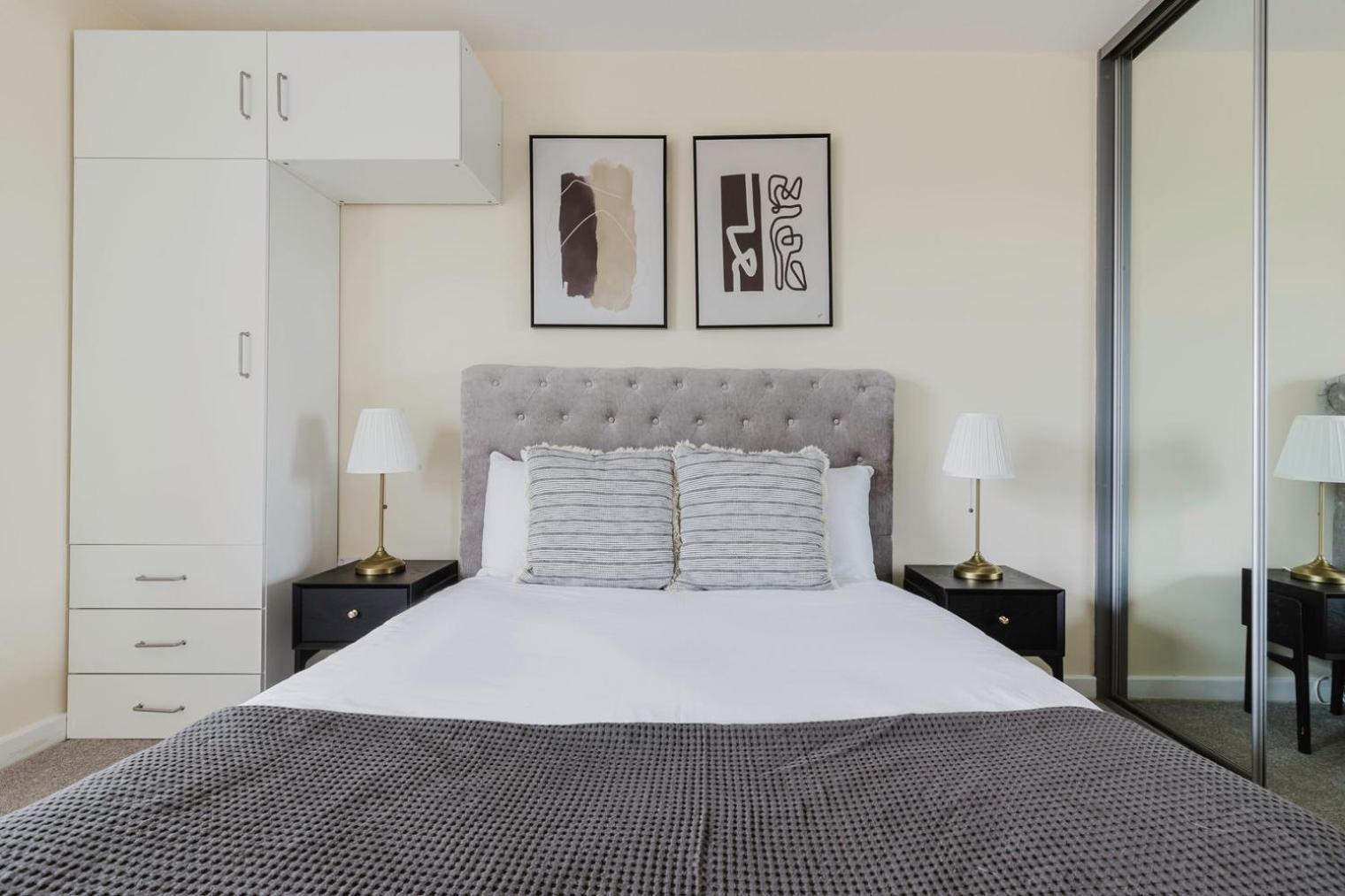 Blueground Limehouse Near Shopping Dining Lon-535 Apartment *