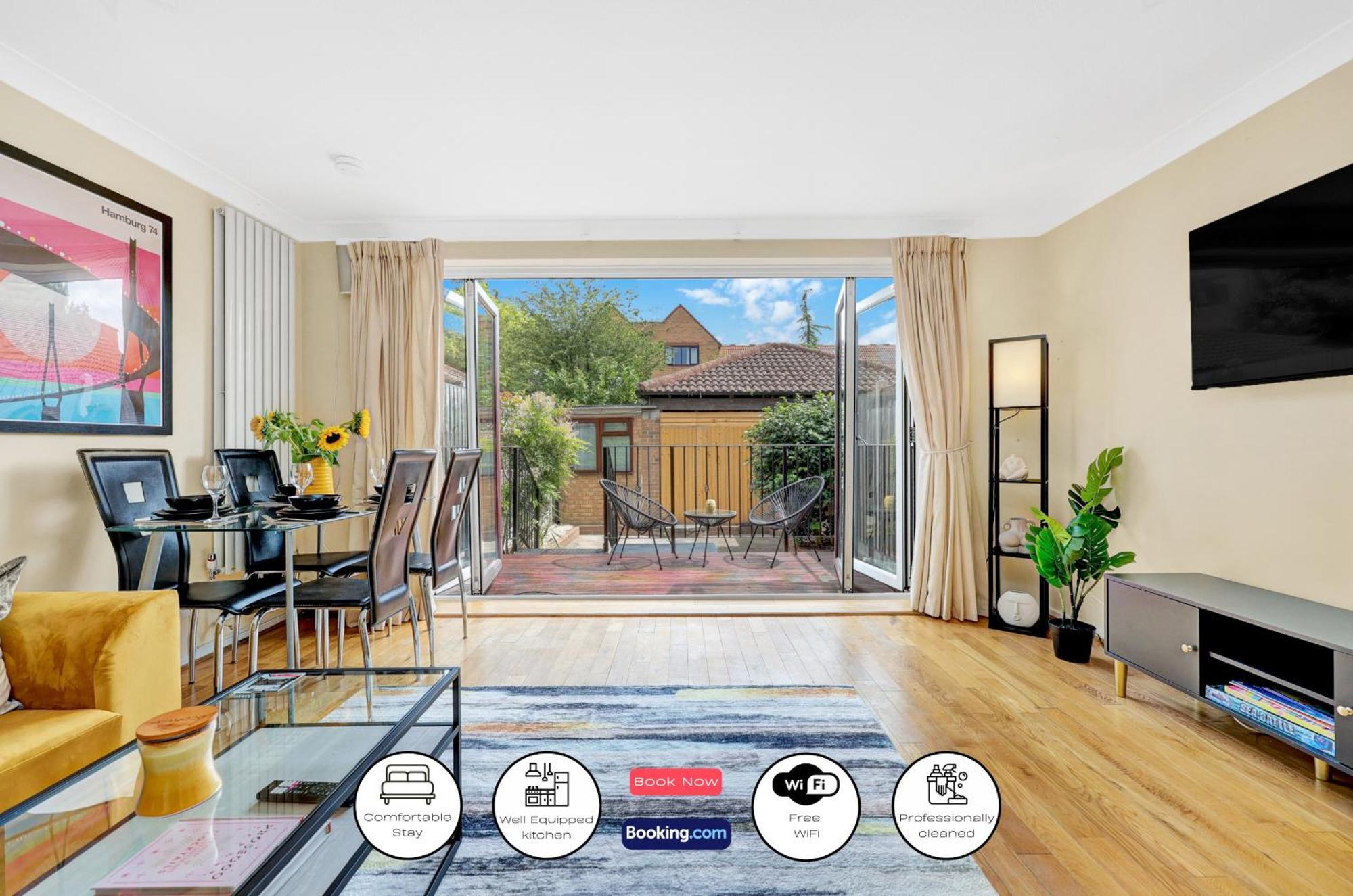 Charming 3 Bedroom House Short Term & Flexible Renting Canary Wharf With Free Wifi & Garden Apartment