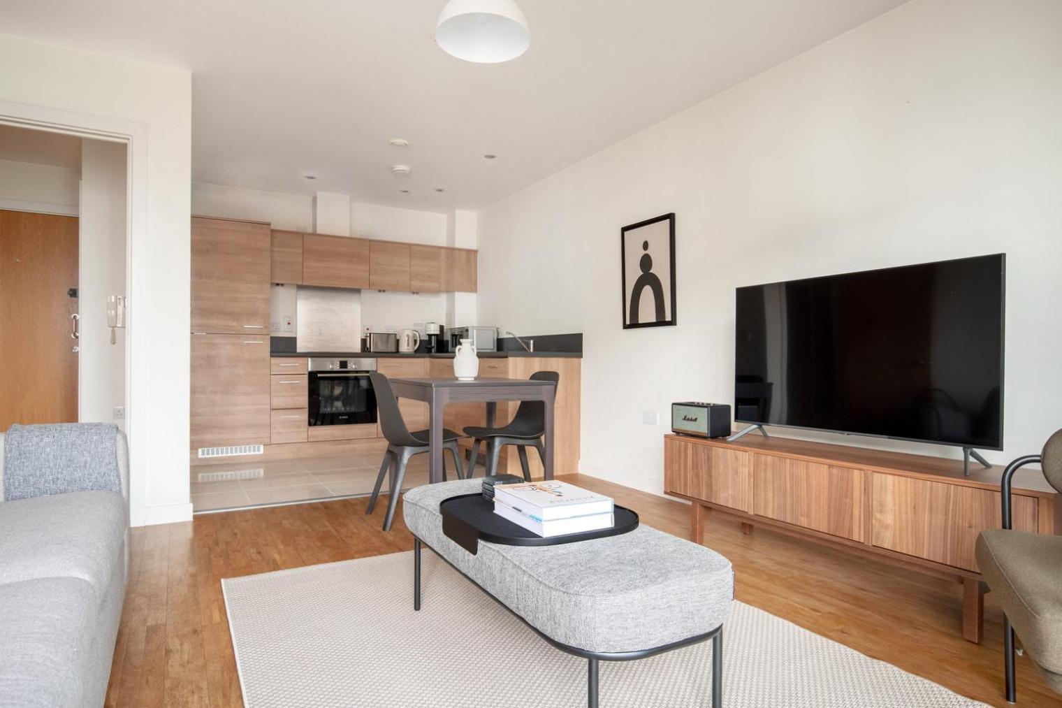 Blueground Limehouse Balcony Nr Tube Lon-227 Apartment *