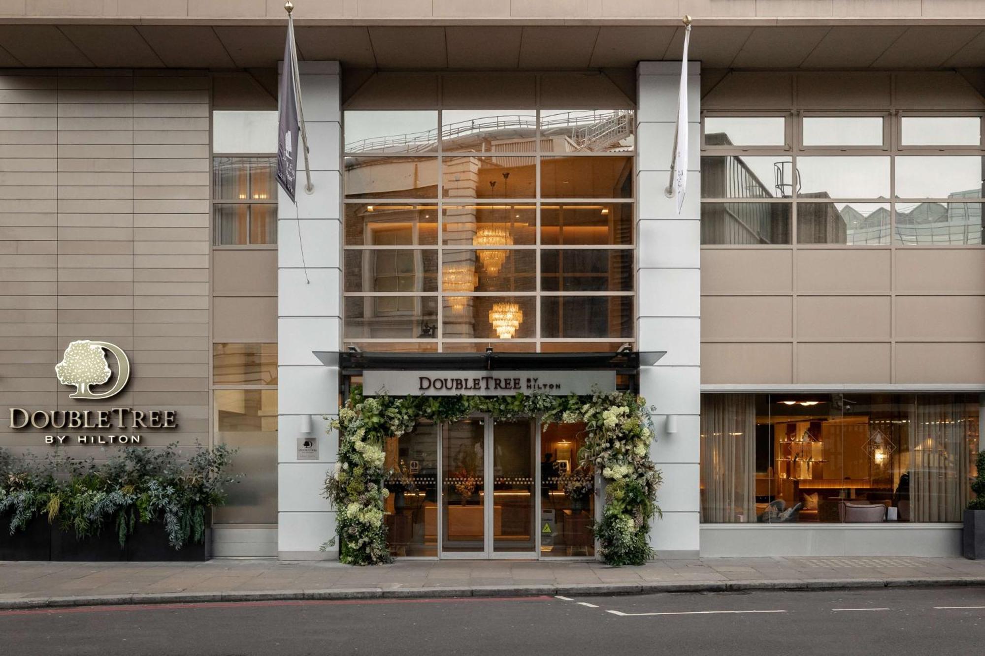 Doubletree By Hilton Victoria Hotel 4*