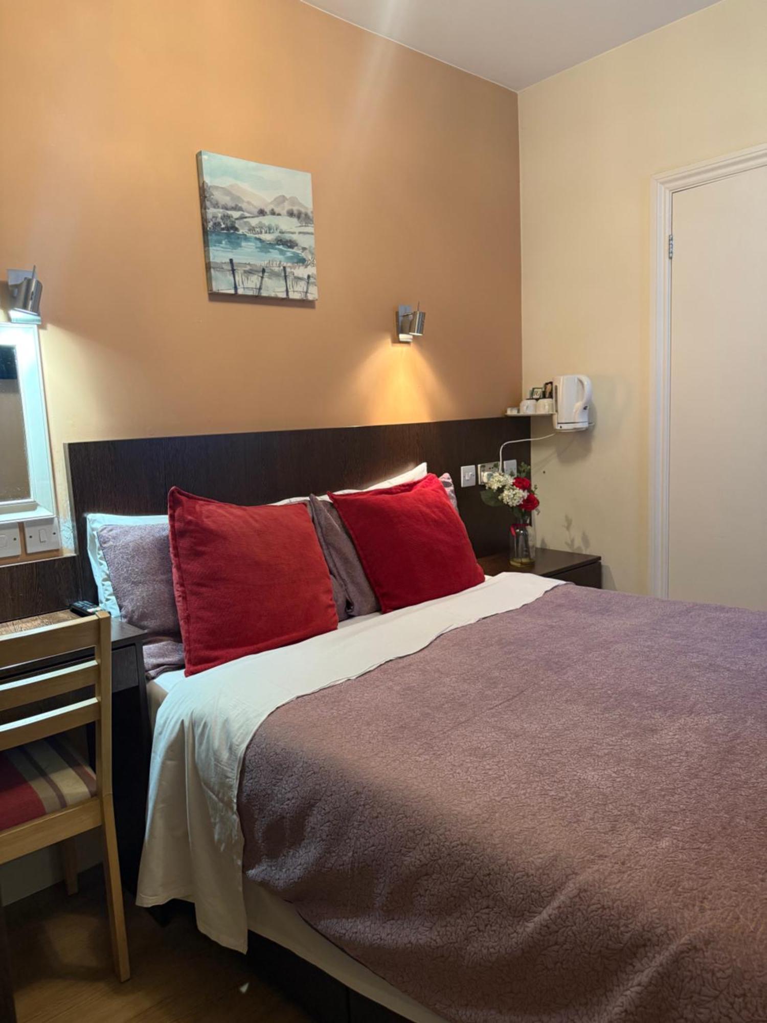 Albro House Hotel 2*