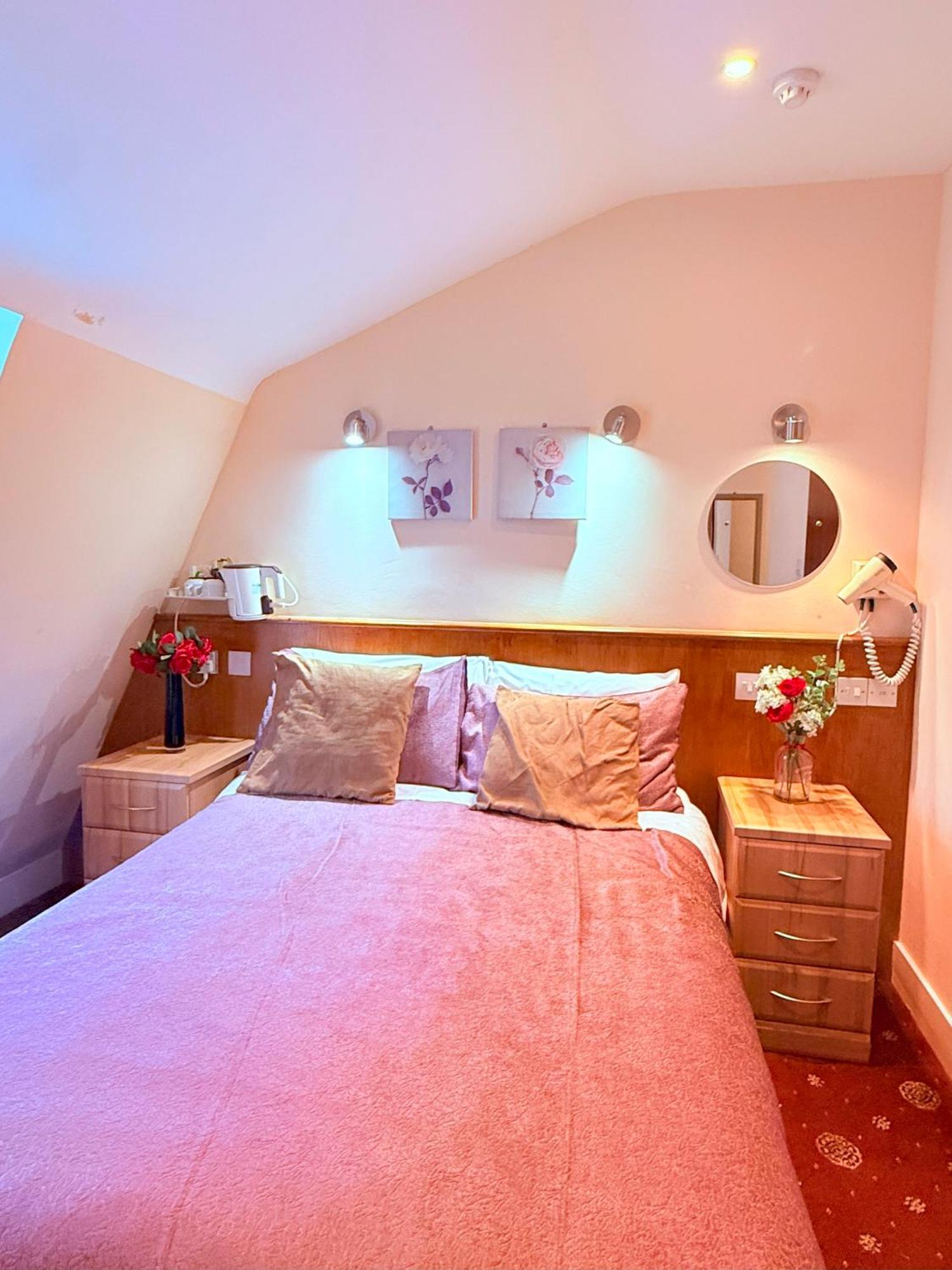 Albro House Hotel