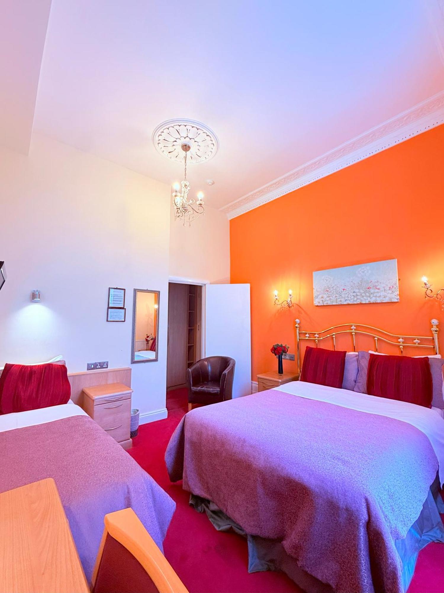 Albro House Hotel 2*