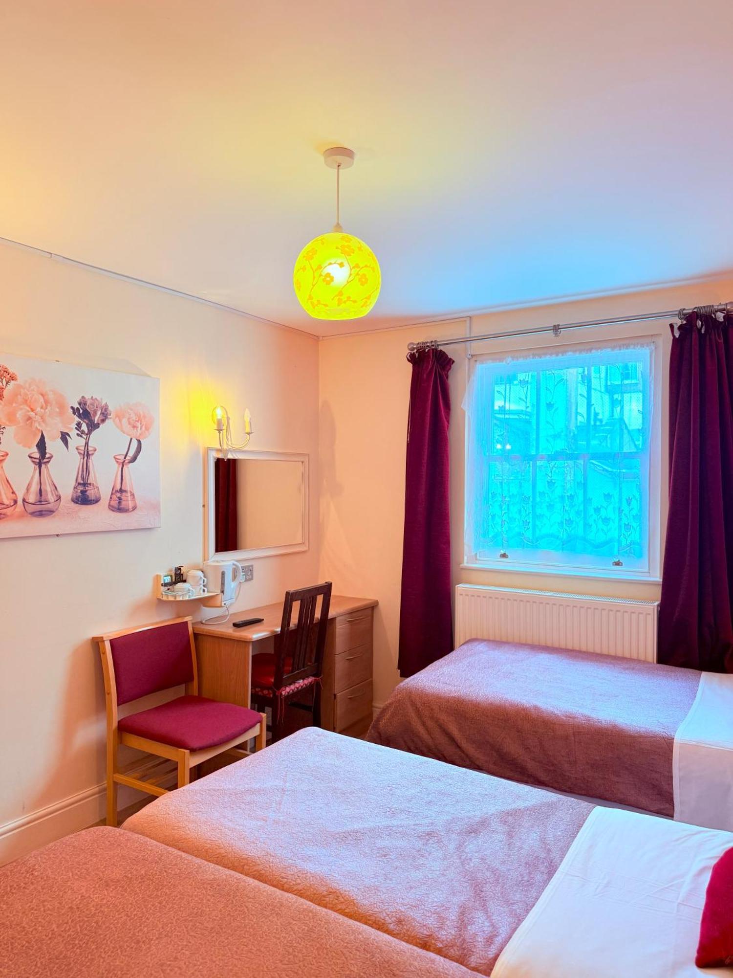 Hotel Albro House 2*