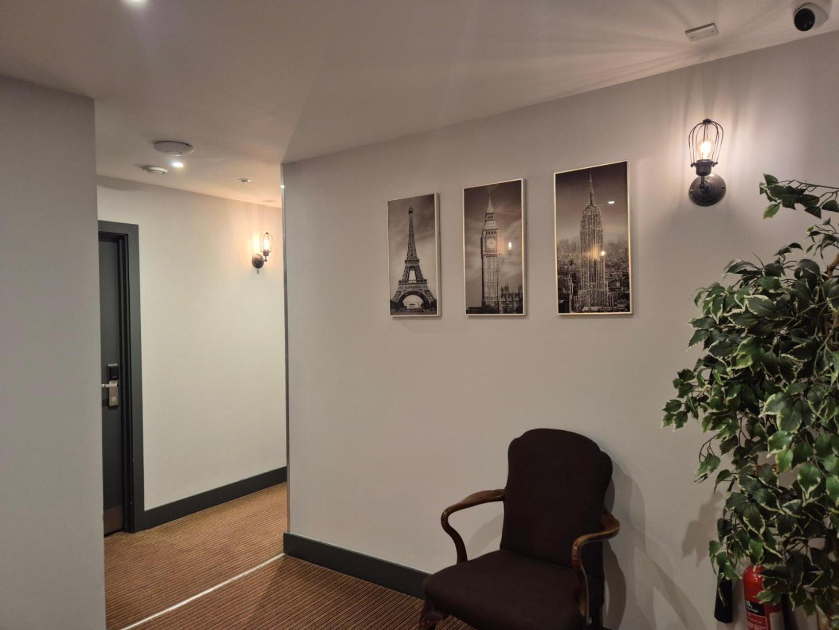 Airport Hotel