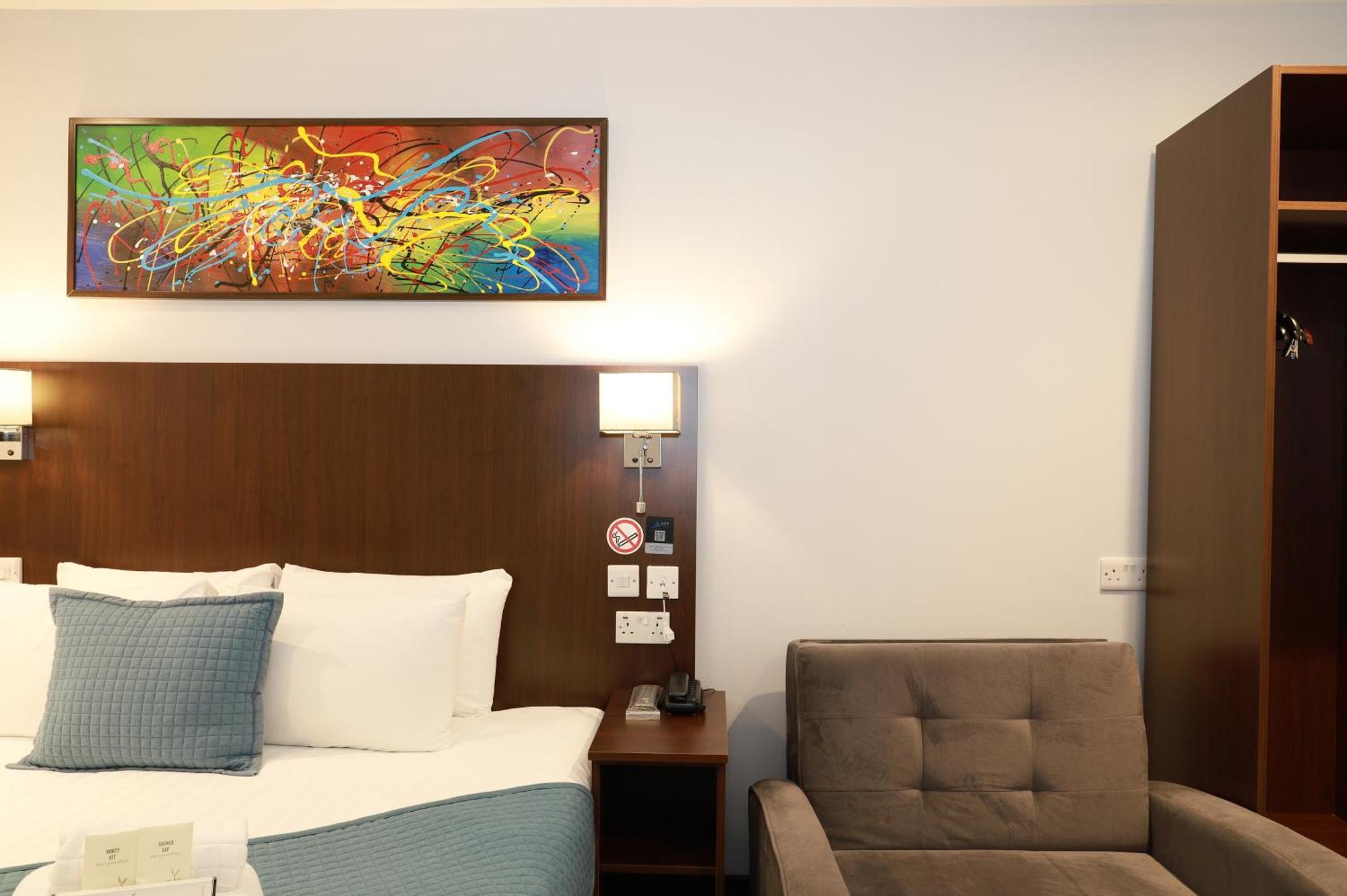 Hotel Airport 3*