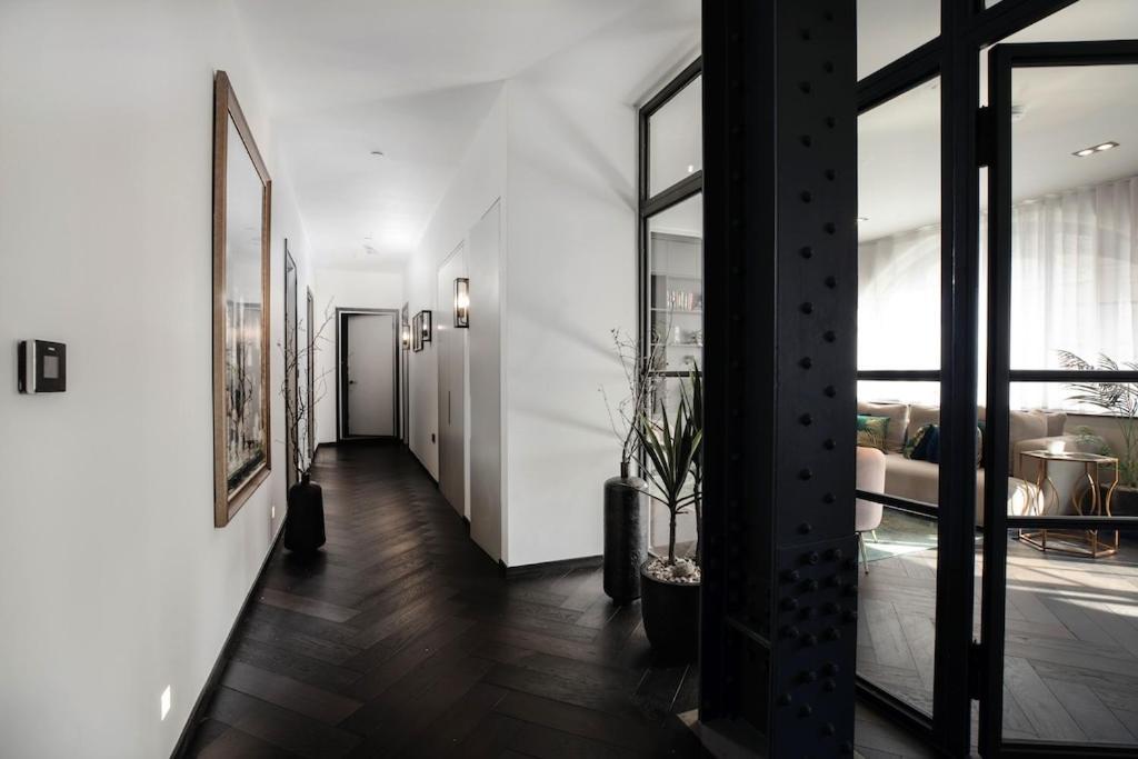 Apartment Shh! Oxford St Dream-come-true Fam Design Hot Spot