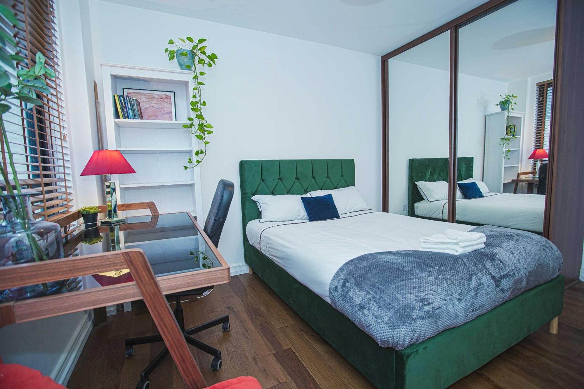 Stylish Brixton 2 Bed- 2 Bath By Pop And Brixton Village
