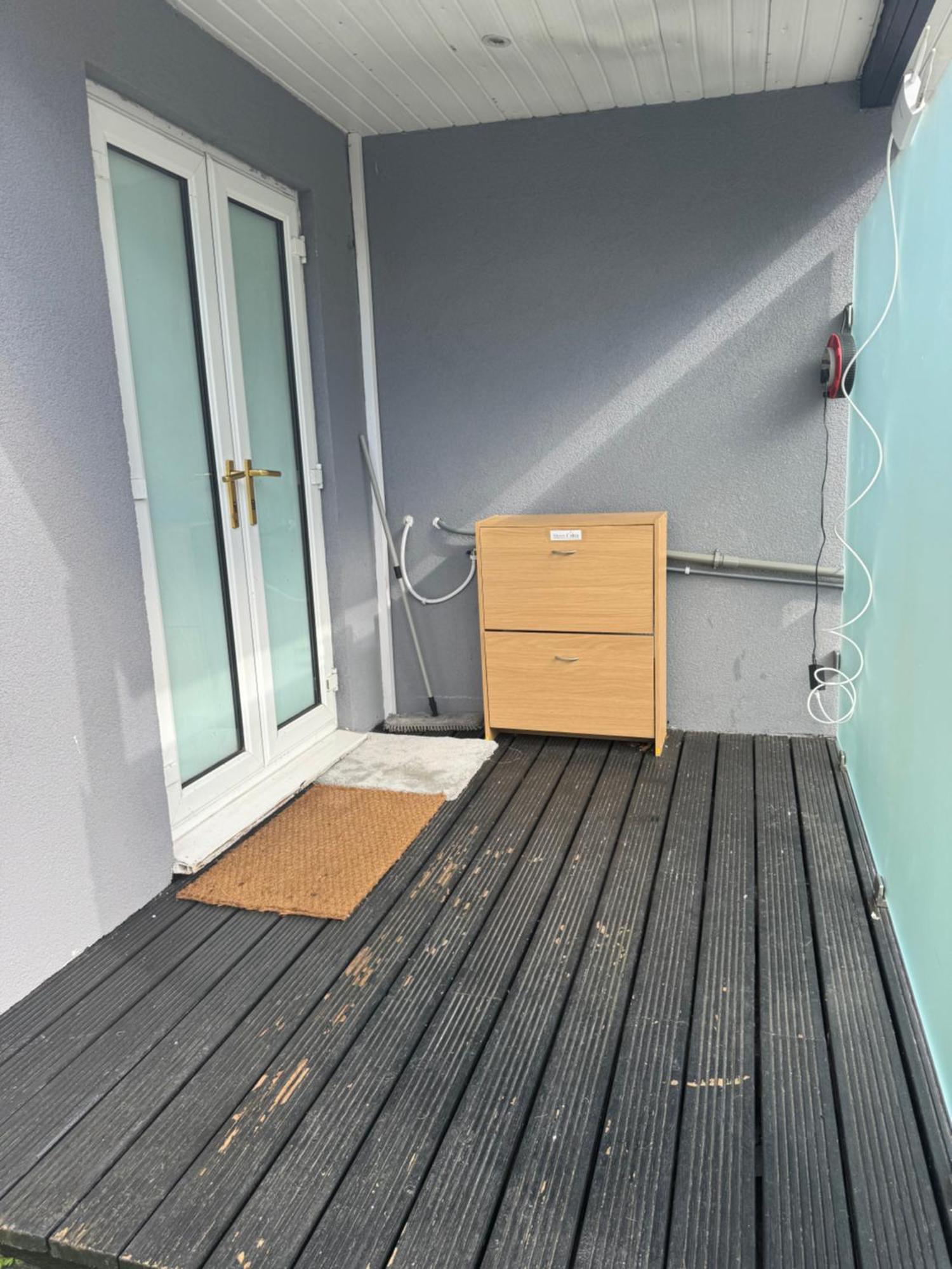 Newly Built Modern House With Free Parking Apartamento