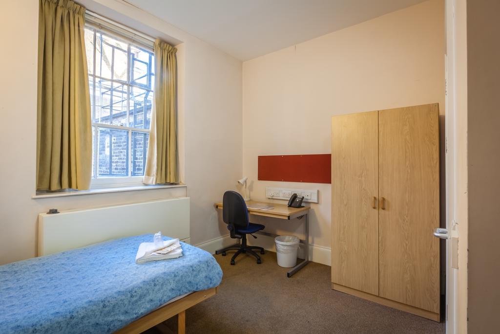 Lse Passfield Hall Apartment
