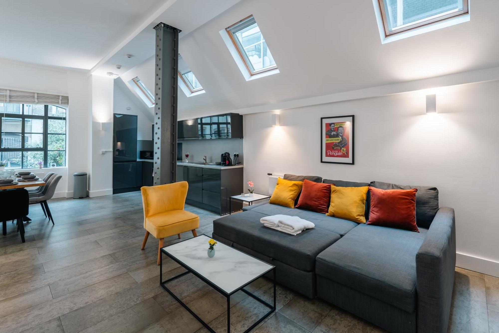 Stylish 3br Duplex In Vibrant Clerkenwell London