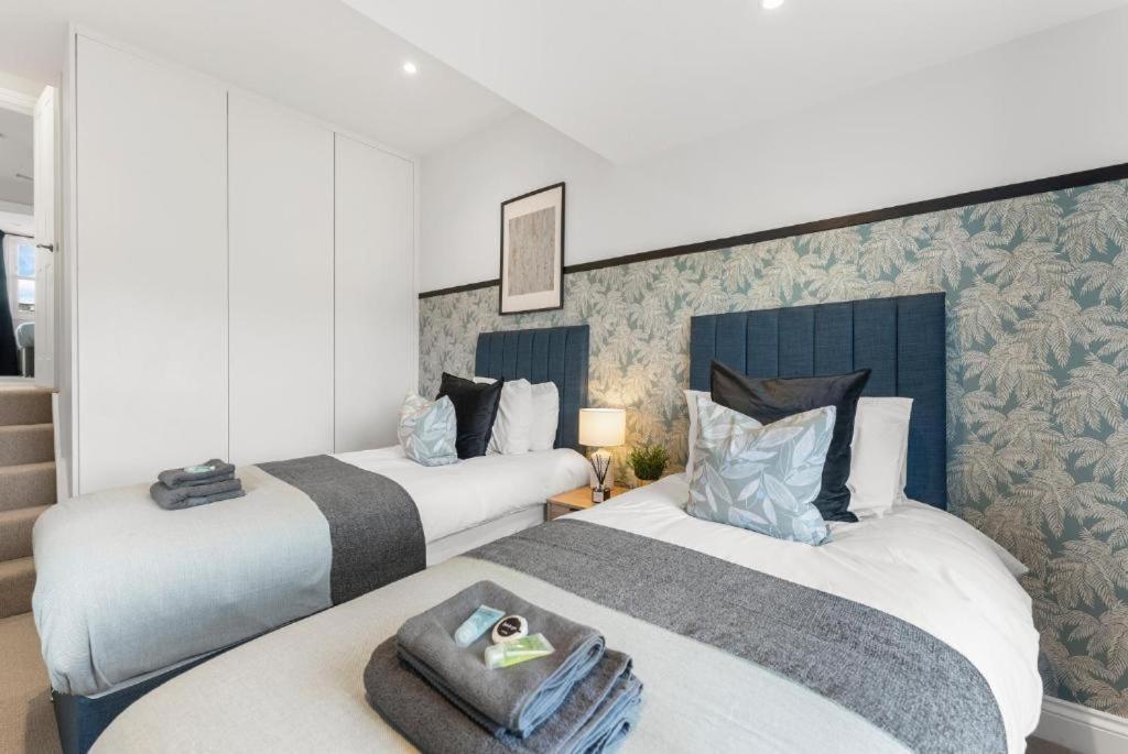 Apartment Peaceful Retreat With Balcony - Sleeps 9