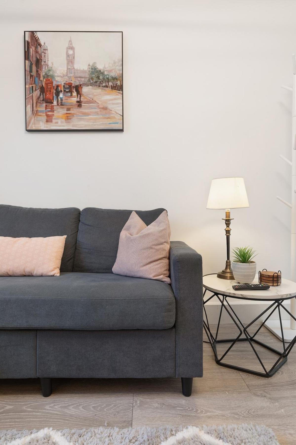 Scott Ellis 1 Apartment
