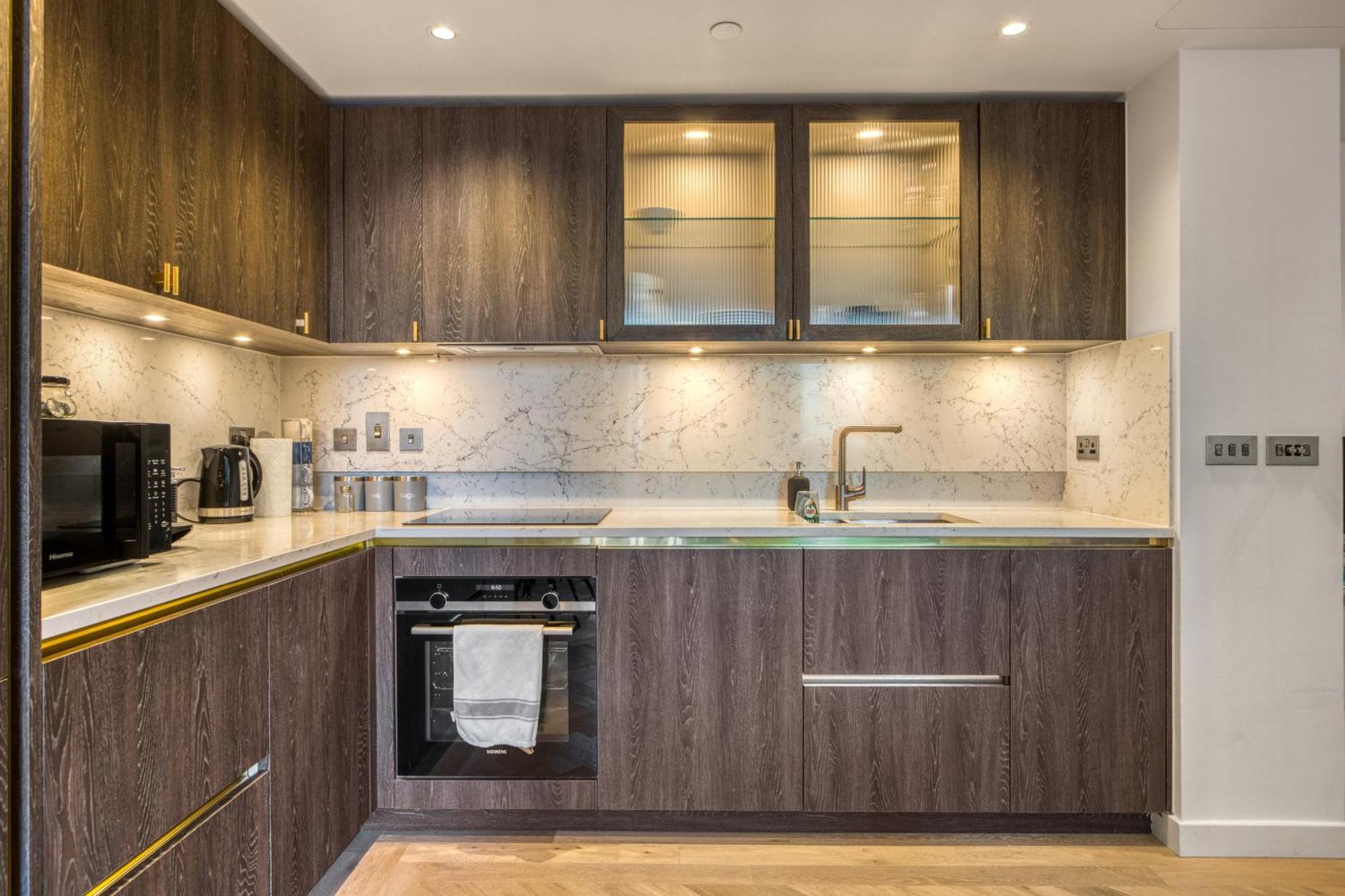 Hyde Park Beauty 2br 2ba Balcony Apartment