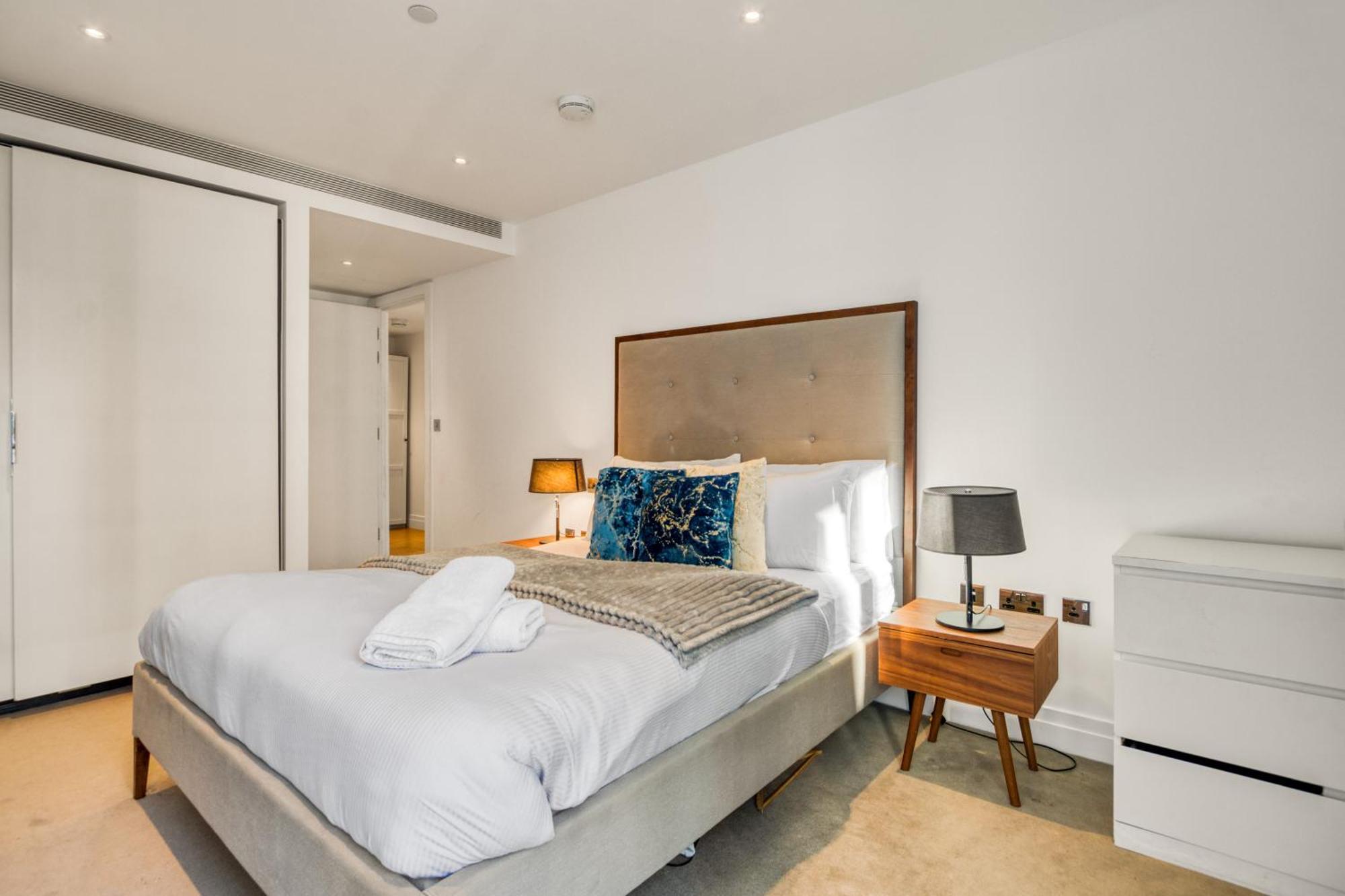 Apartment Battersea Power Station 2br 2ba River View London
