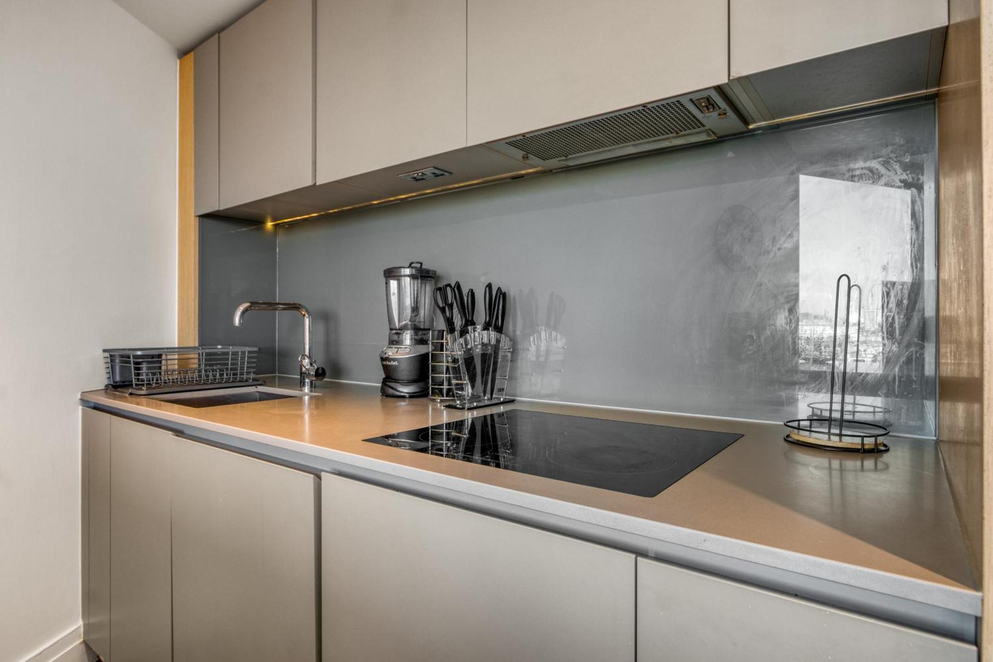 Apartment Battersea Power Station 2br 2ba River View London