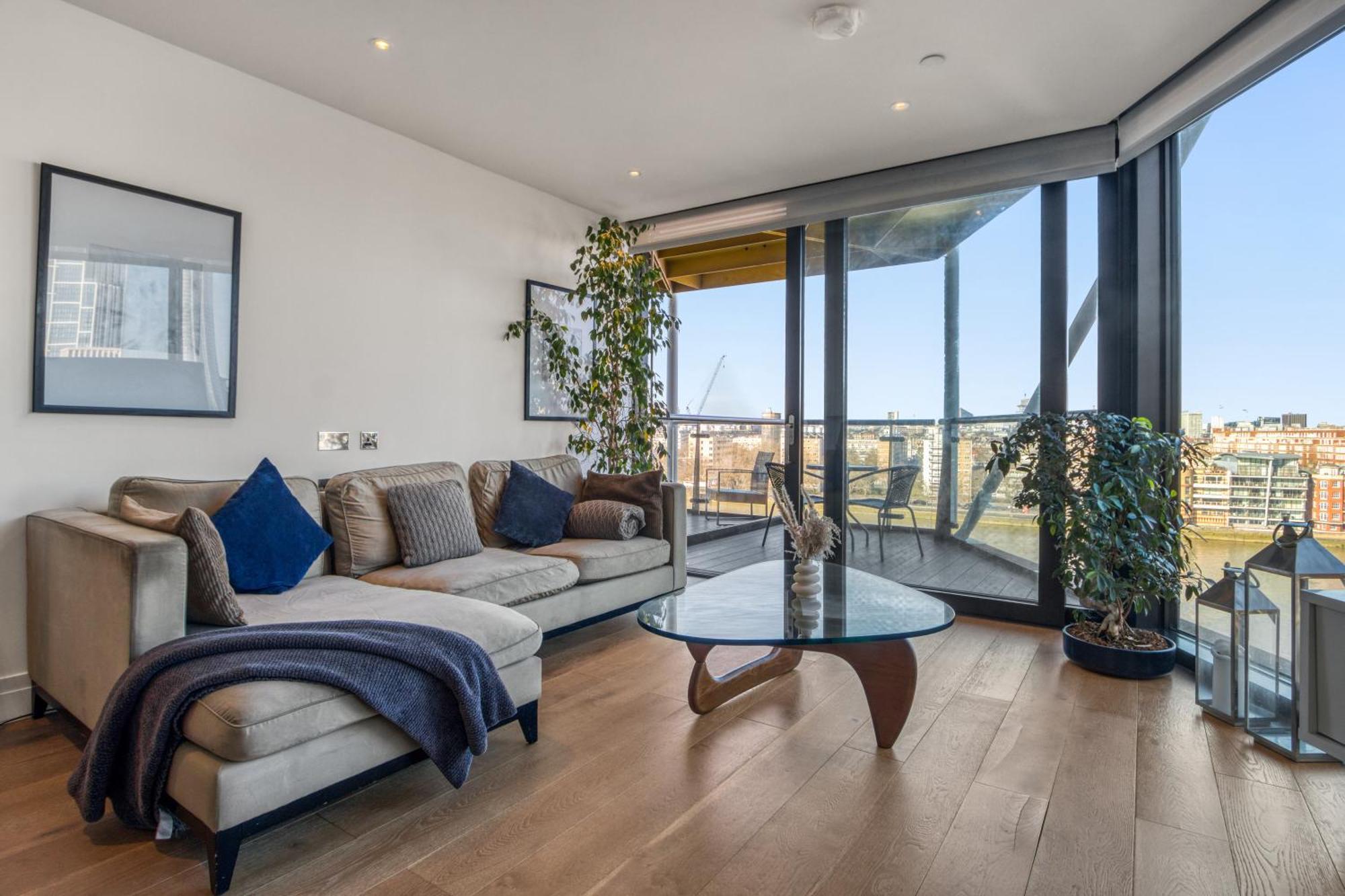 Battersea Power Station 2br 2ba River View London