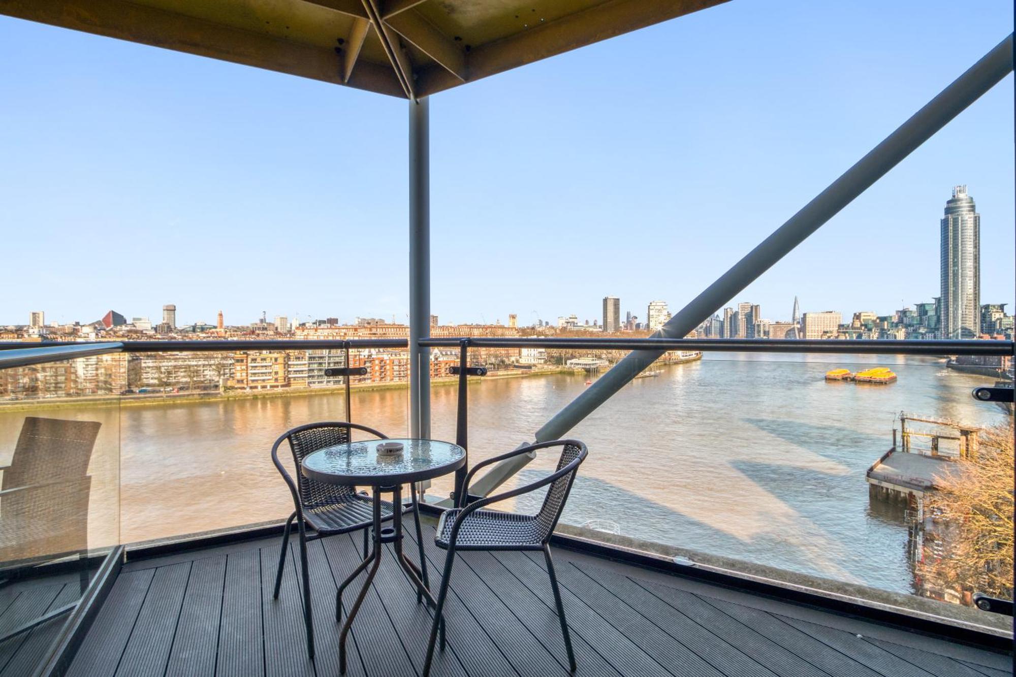 Apartment Battersea Power Station 2br 2ba River View London