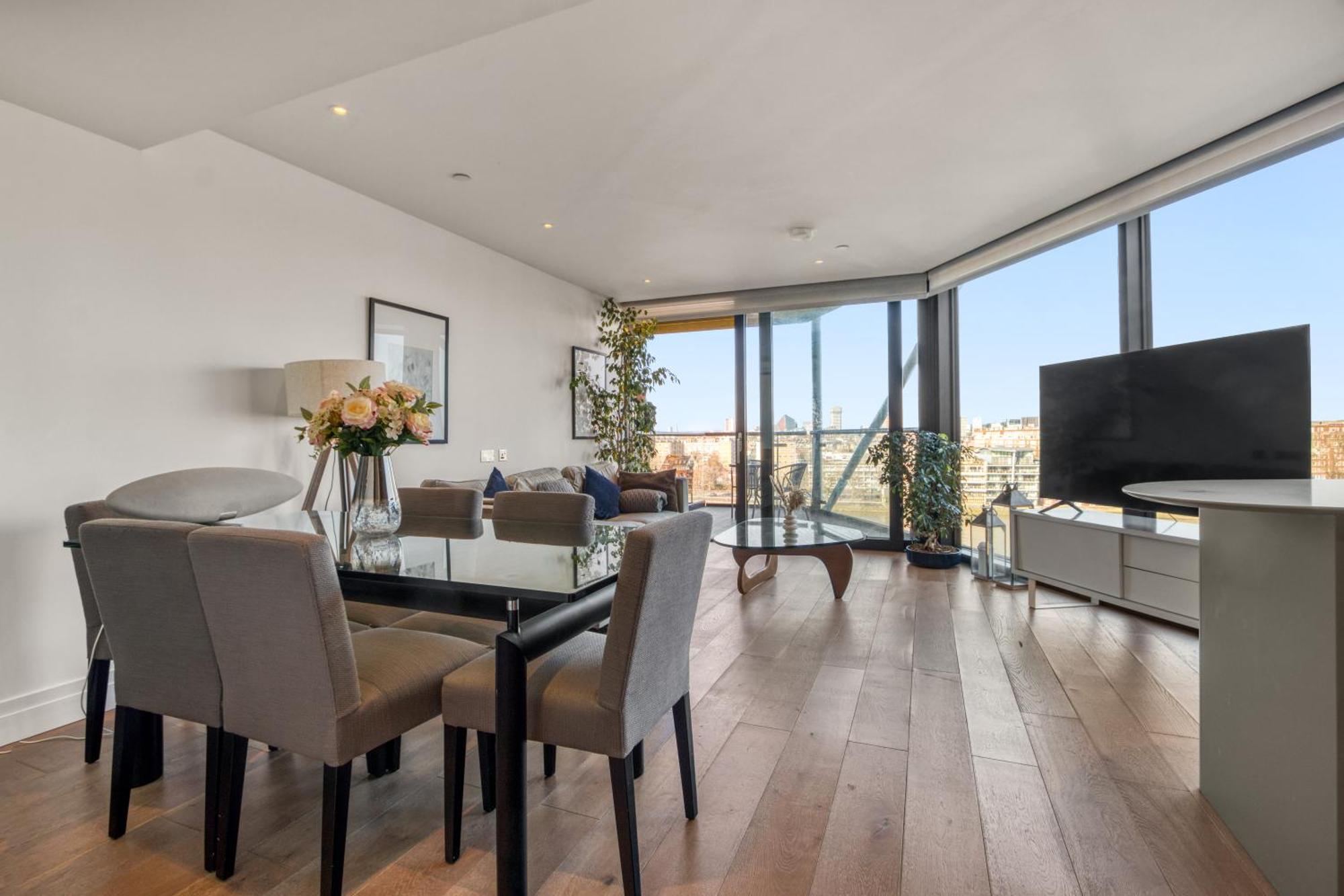 Battersea Power Station 2br 2ba River View Apartment *
