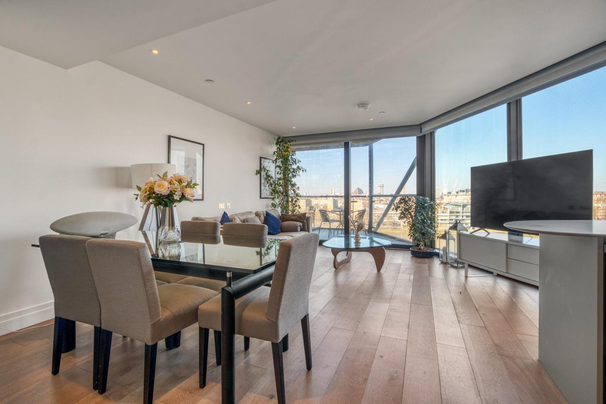 Battersea Power Station 2br 2ba River View