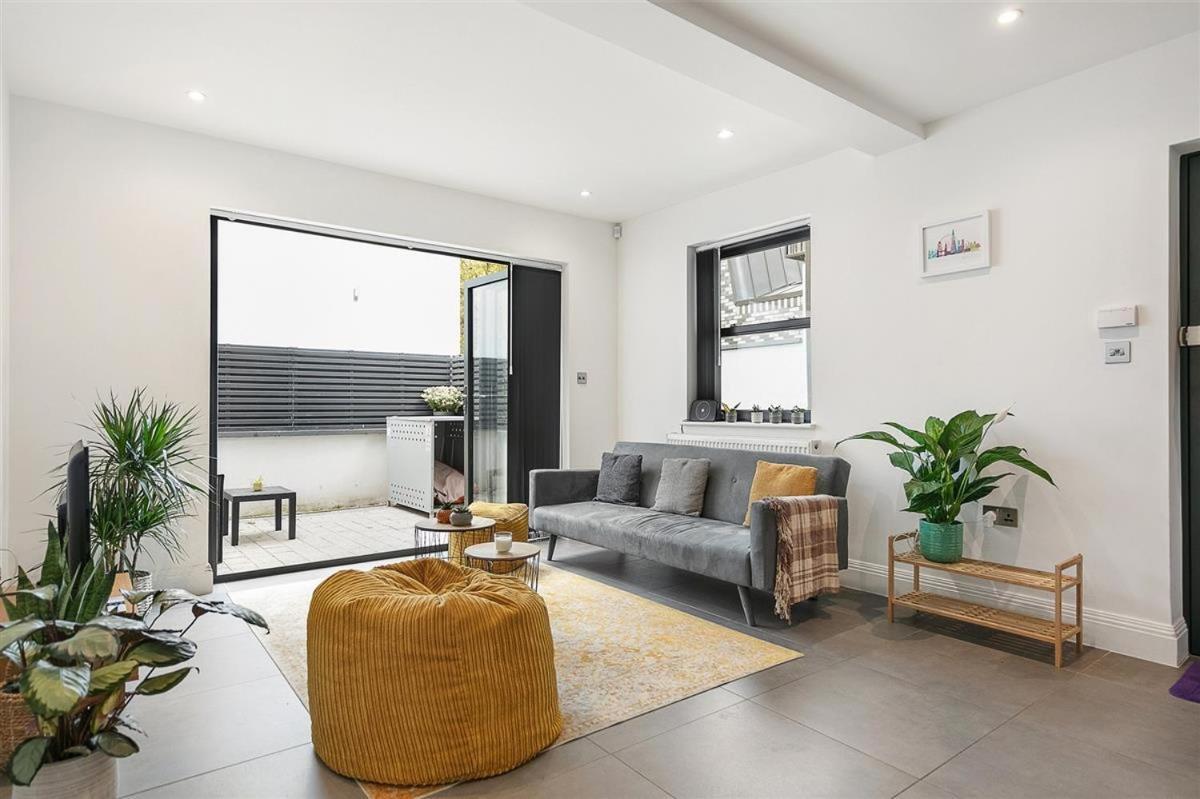 Apartment Heart Warming Getaway 1br 1ba Private Patio