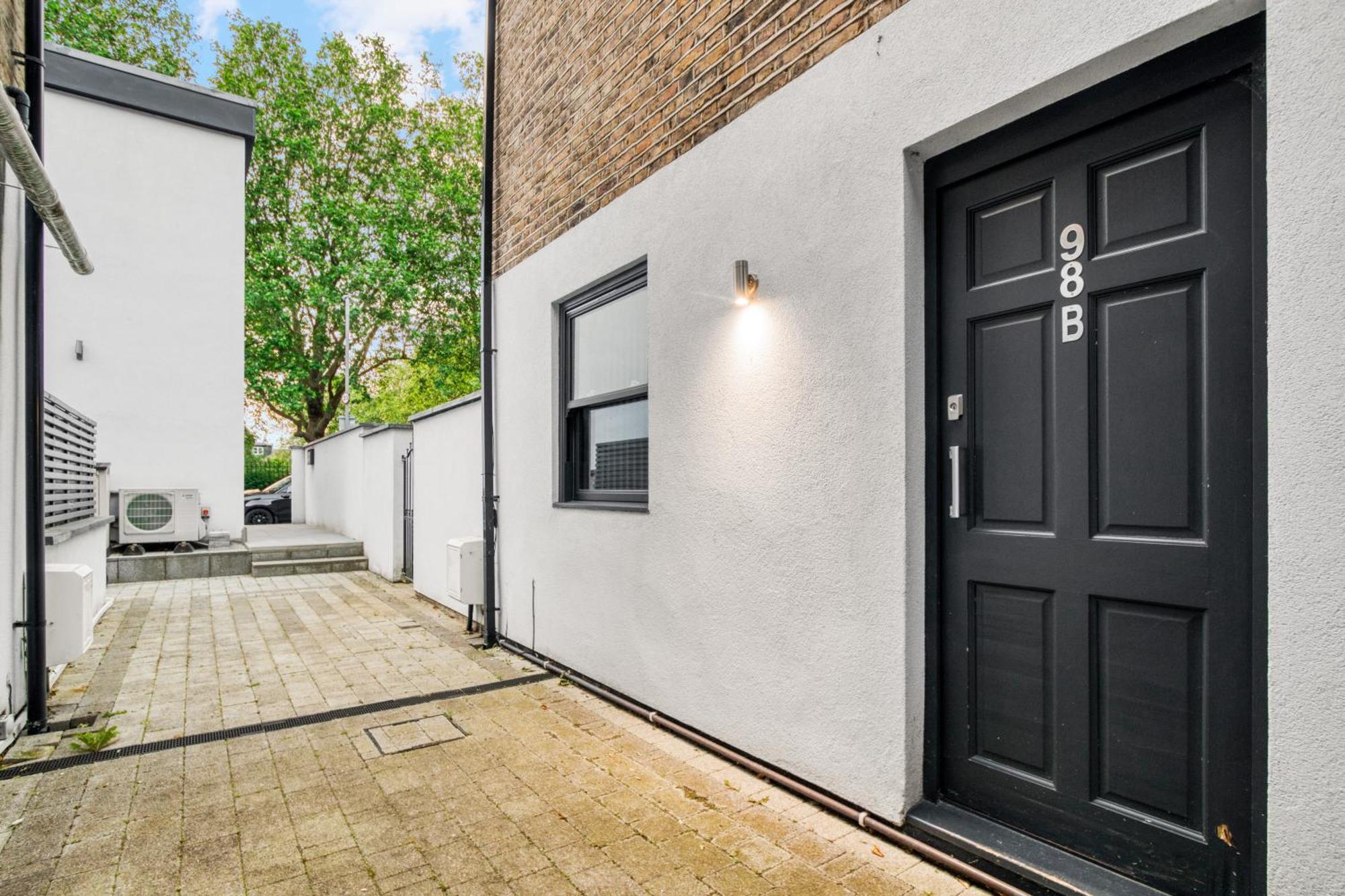 Apartment Stylish Beauty Ground Floor 1br 1ba Private Garden