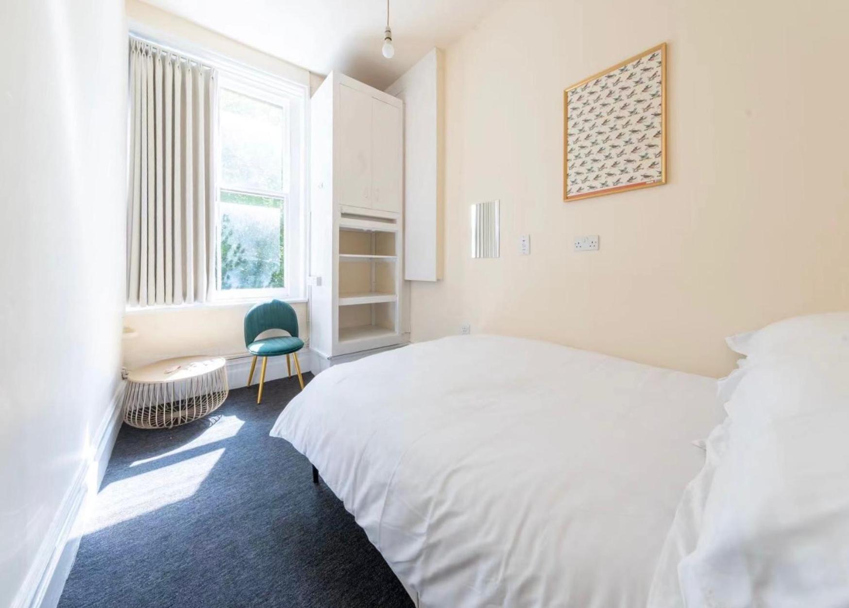Apartment Spacious Double In Camden Town