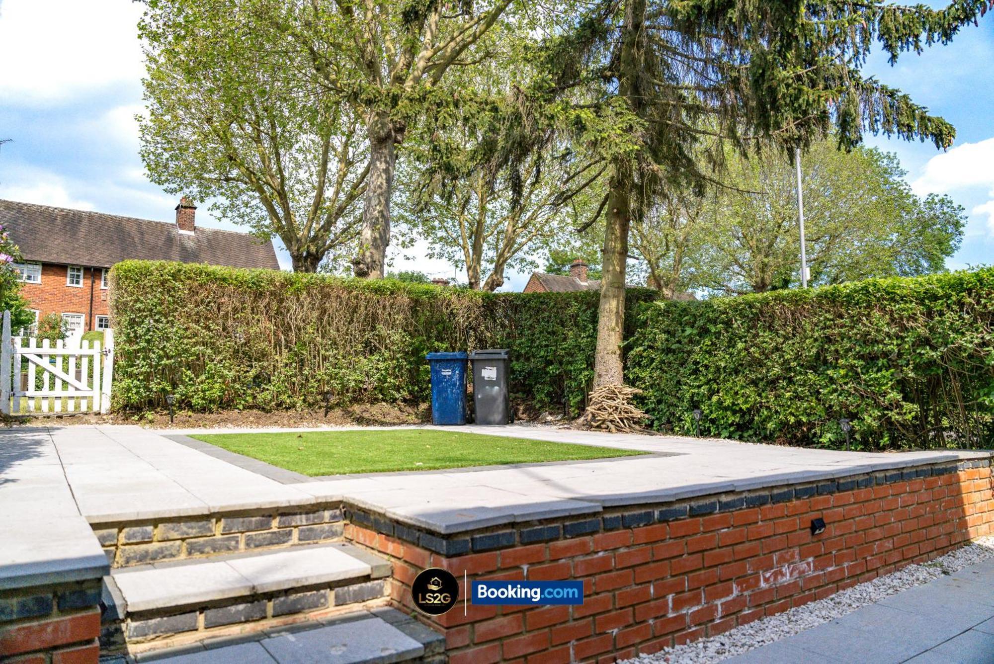 Amazing 3 Bedroom House By Ls2g Short Lets & Serviced Greater With Free Parking * London