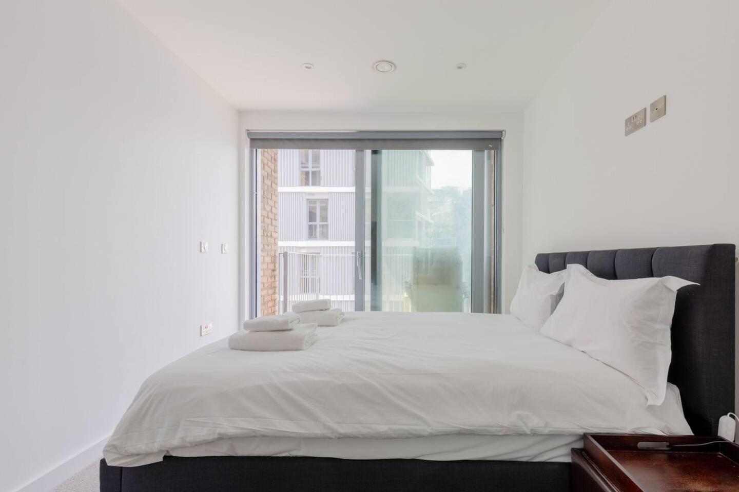Apartment Stylish 2 Bed Flat In Battersea With Private Balcony London