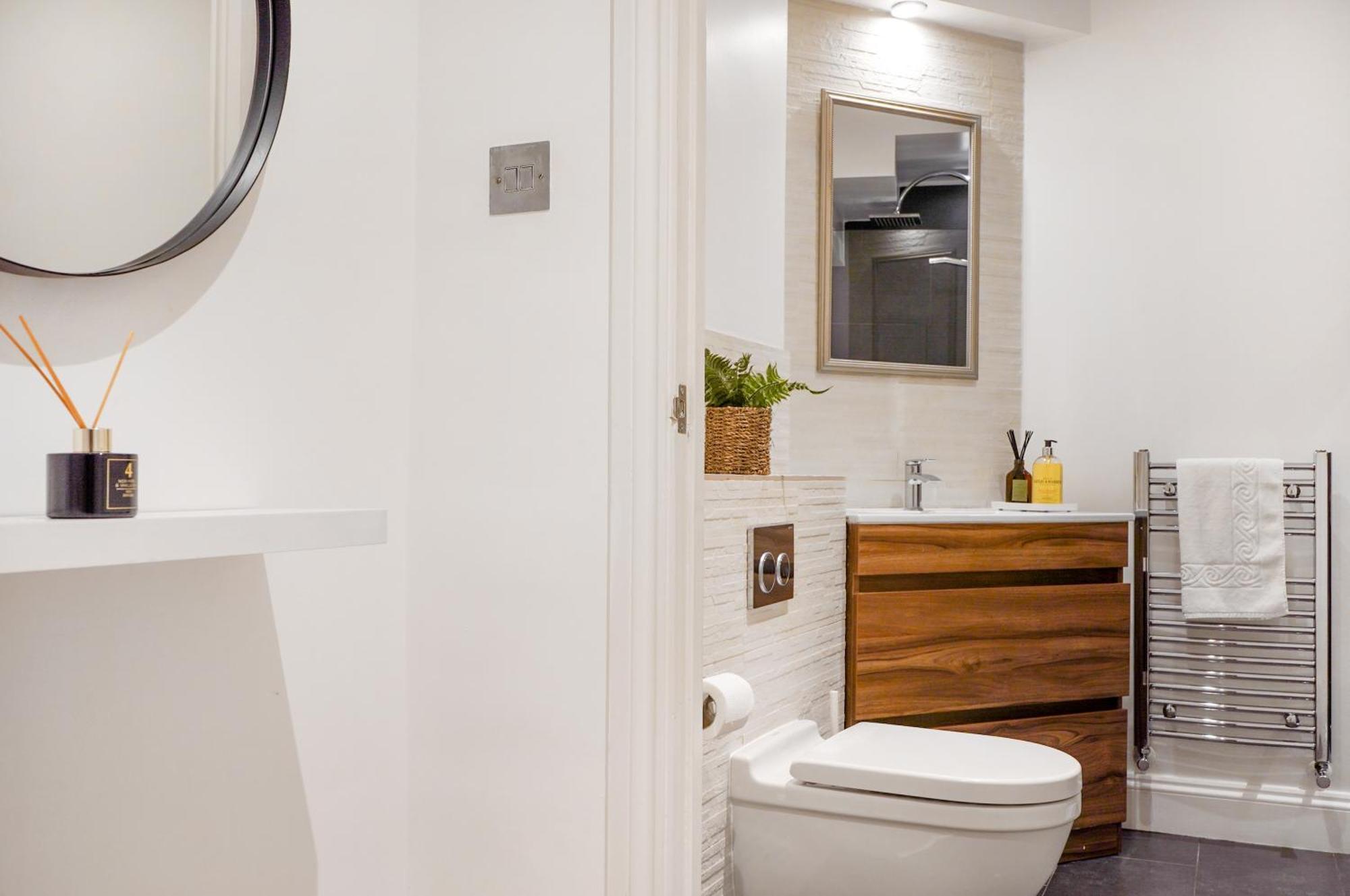 Apartment Hr2 - Charming 1-bed Near Holland Park *