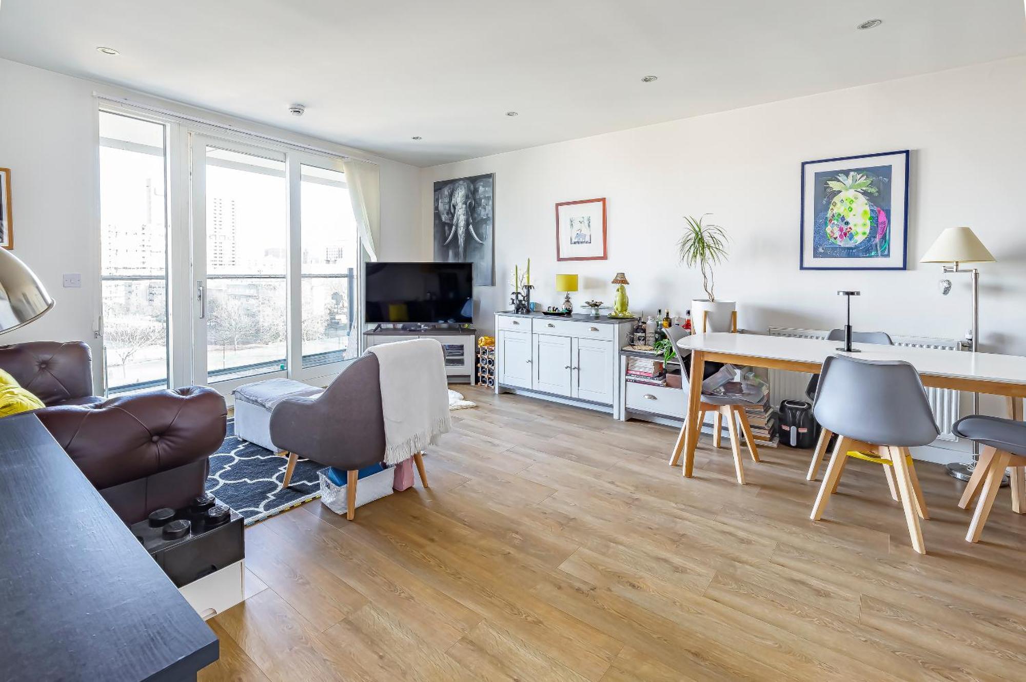 Apartment Charming 2 Bedrooms At Langdon Park Dlr London