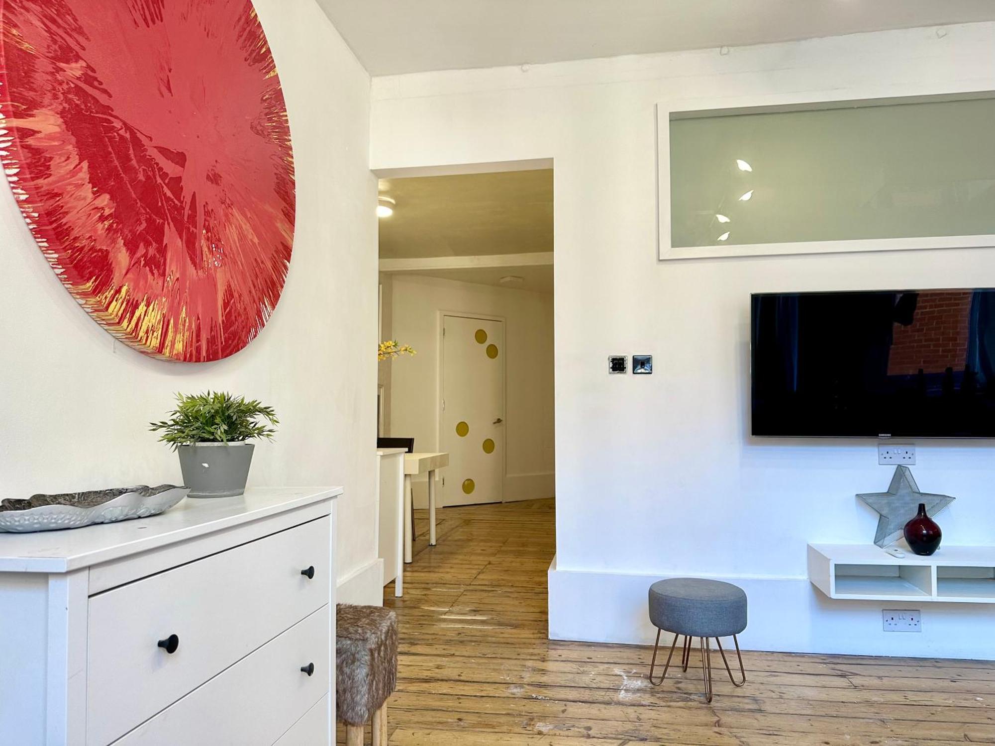 Bright Large Double Bedroom Flat Apartment London