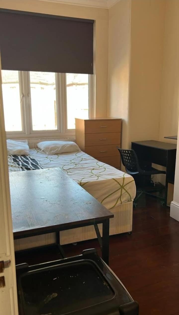 72b Olive Road Nw2 6uj Pensión