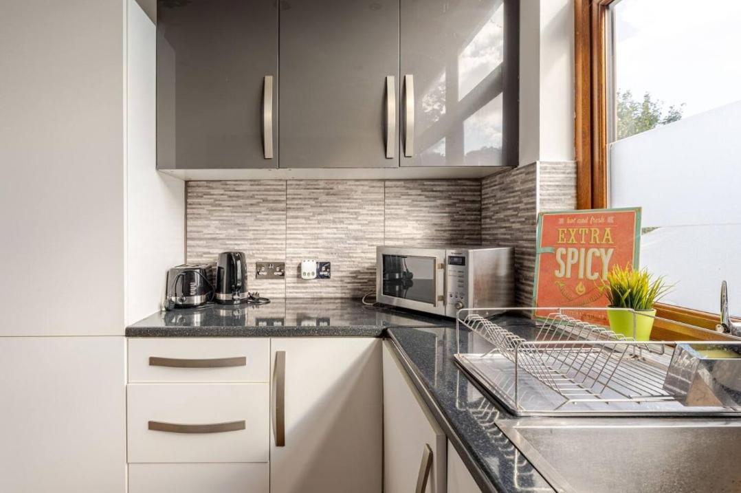 Large Town House Long Term * London