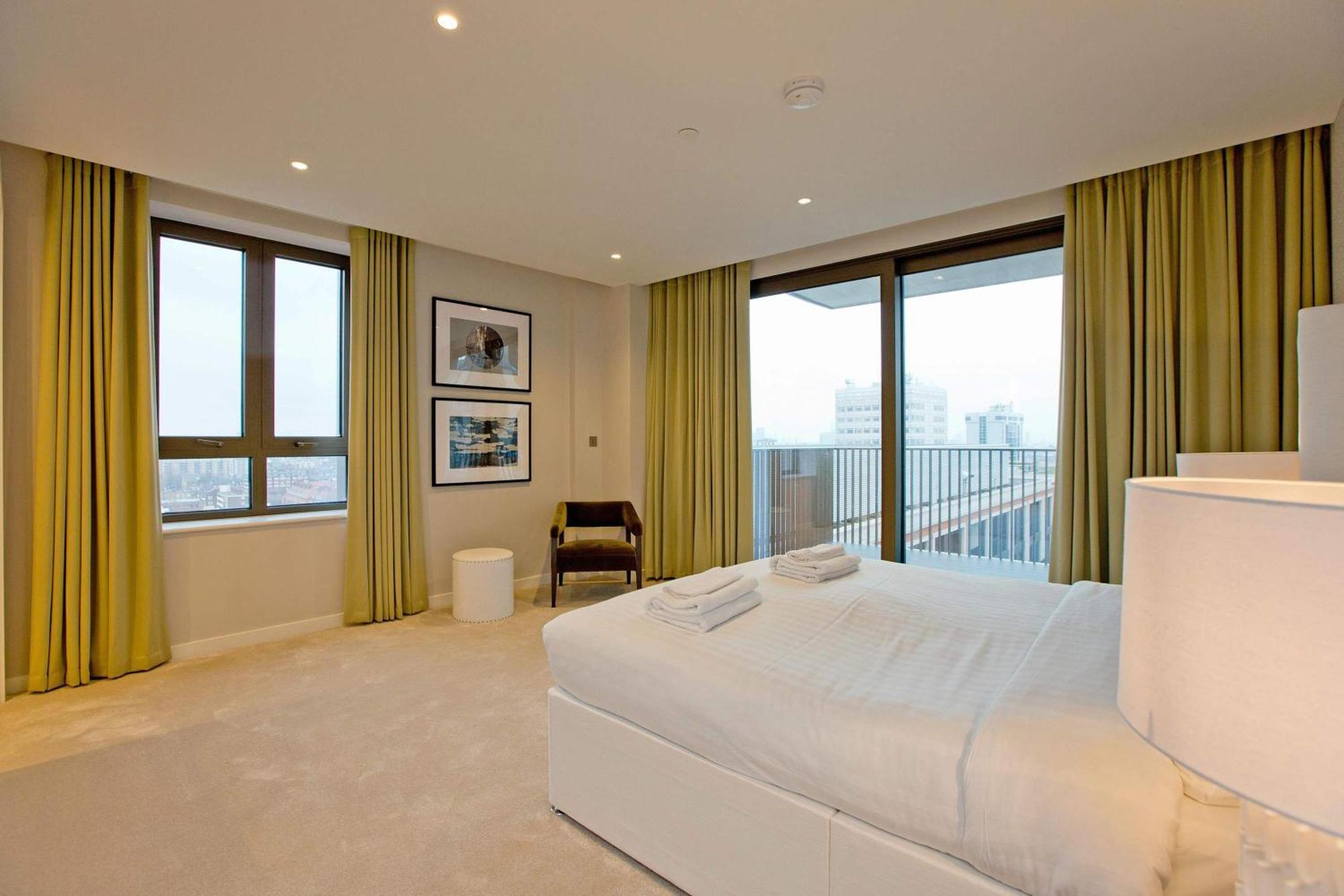 Apartment Luxury Living With Views With Pool And Gym Ac