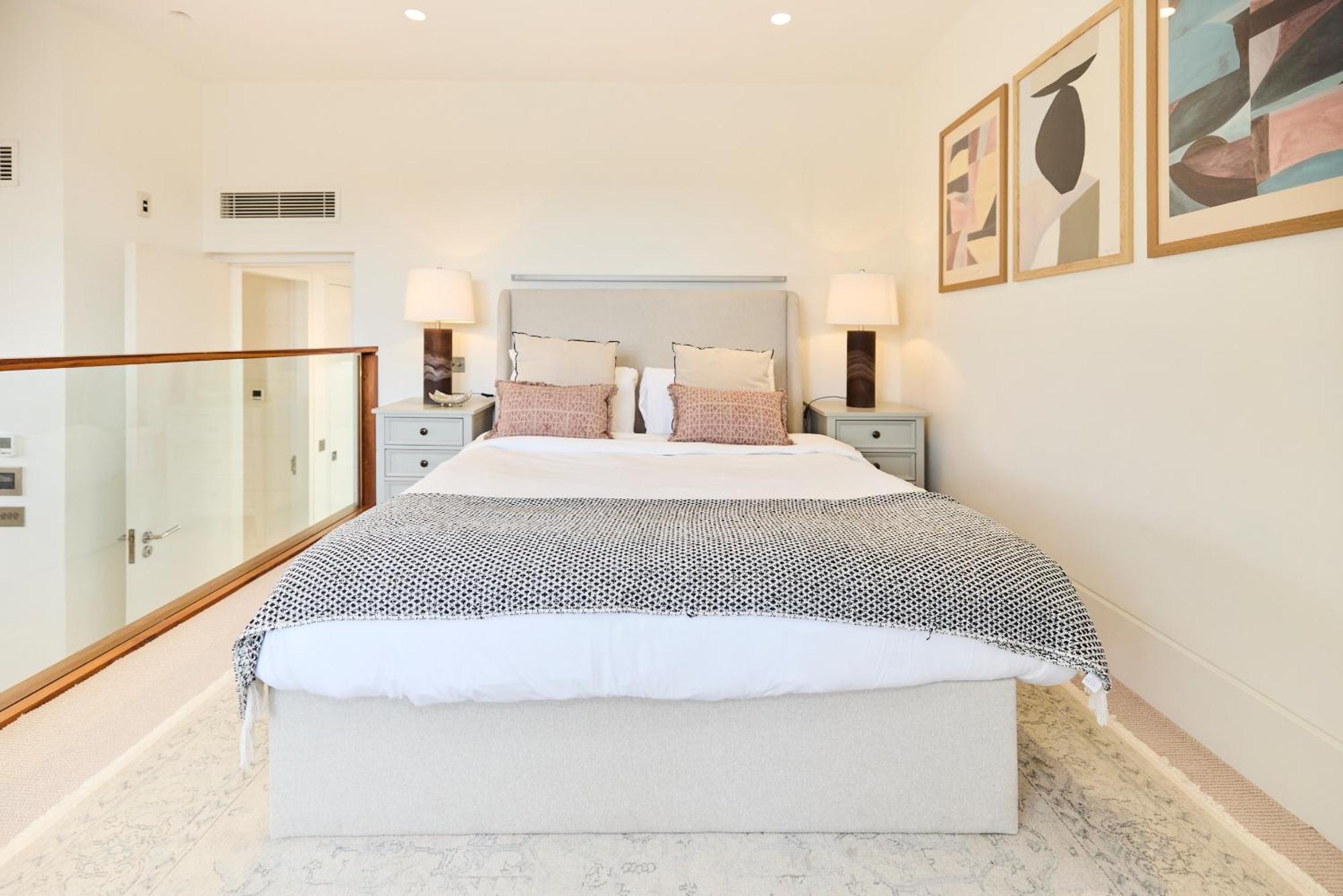 The Hampstead Garden Hideaway - 5bdr With Pool And Garden Leilighet London