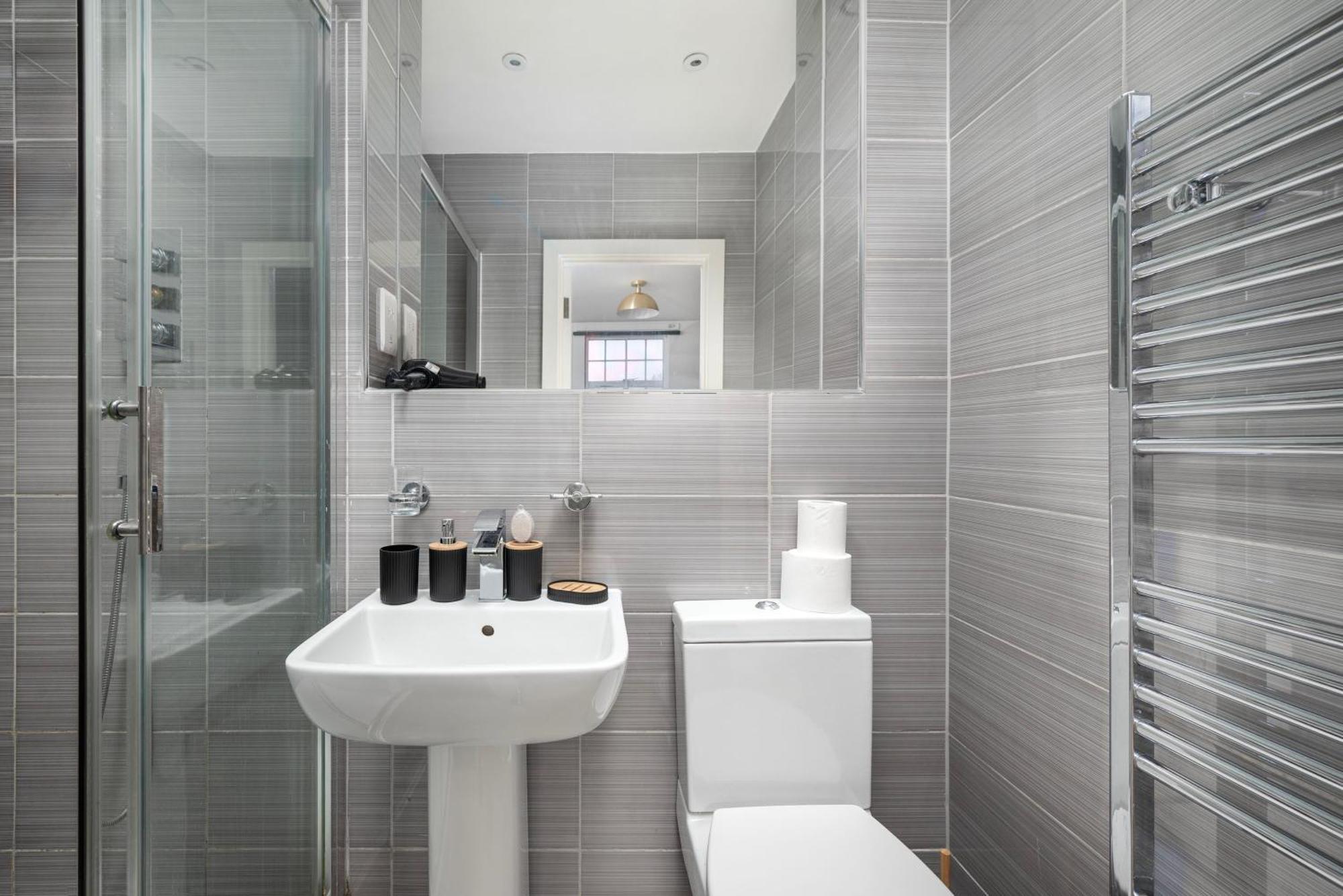 Apartment Stylish 2 Bed In Heart Of Stockwell, Free Wifi 12 Mins To Oxford Circus & Kings Cross