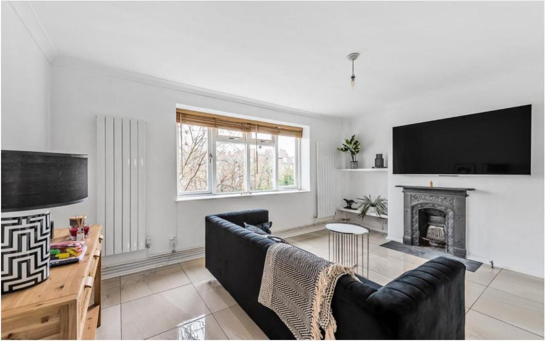 Spacious 2 Bed Flat In Swiss In Hampstead Apartment London