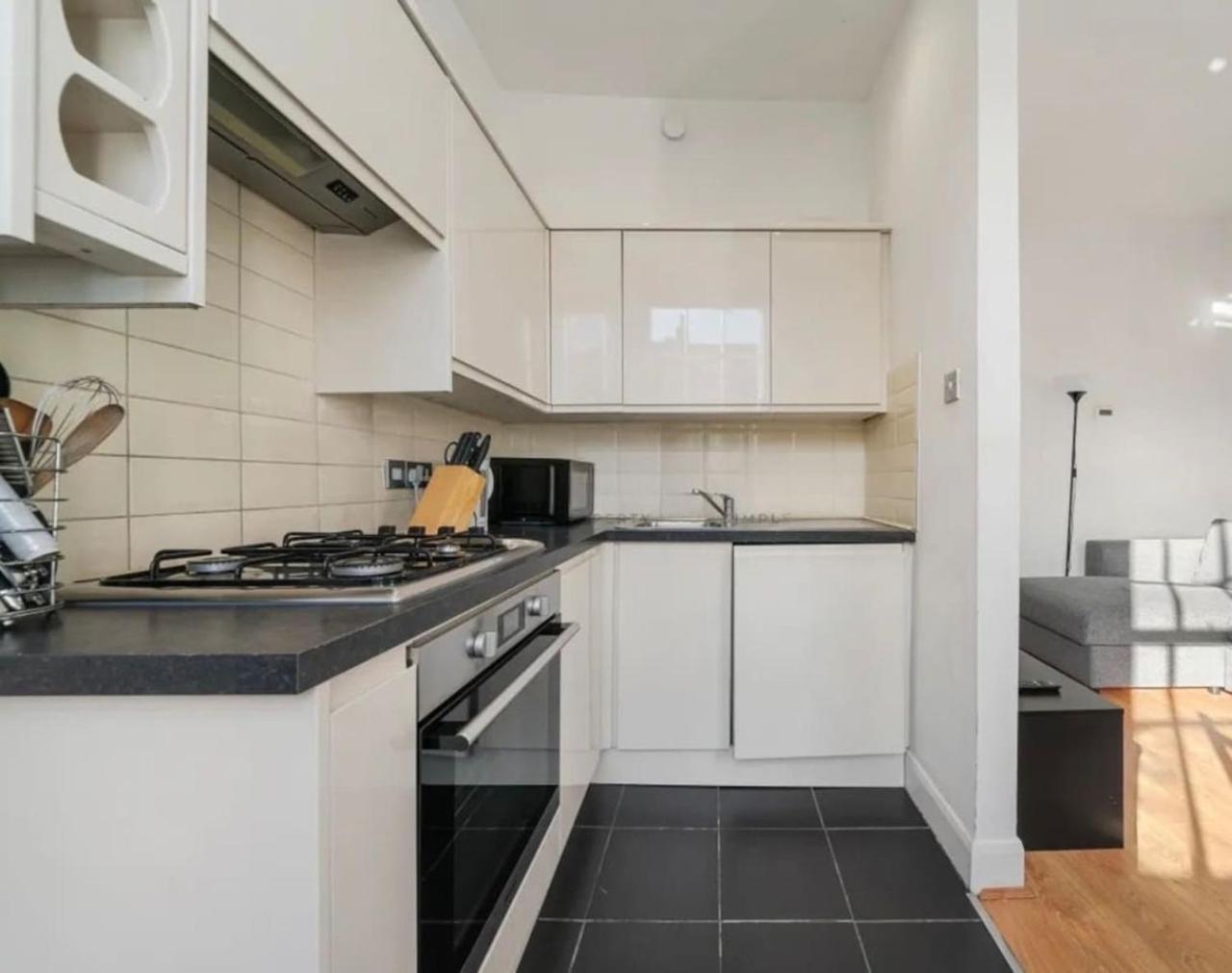 2 Bedroom In Paddington Appartement Londen