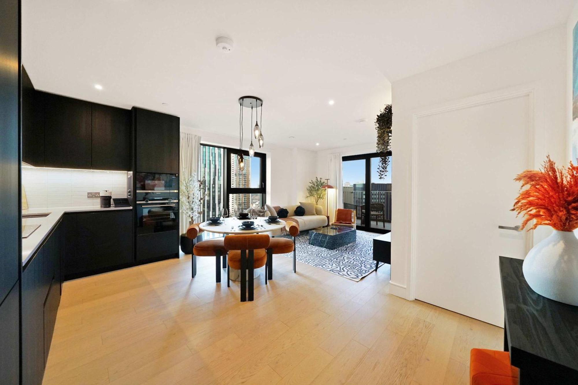 Rosso 2br & Views Apartment London