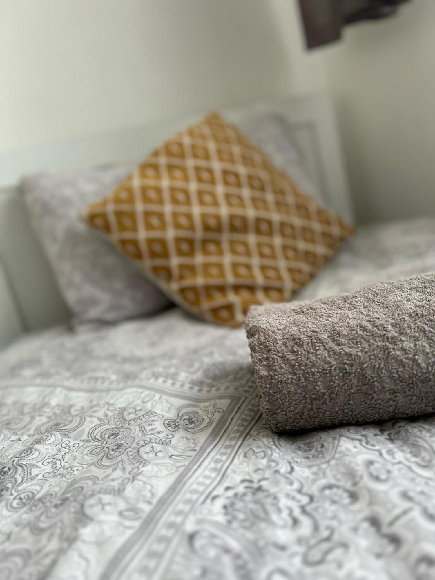 Budget Maisonette Guest house London