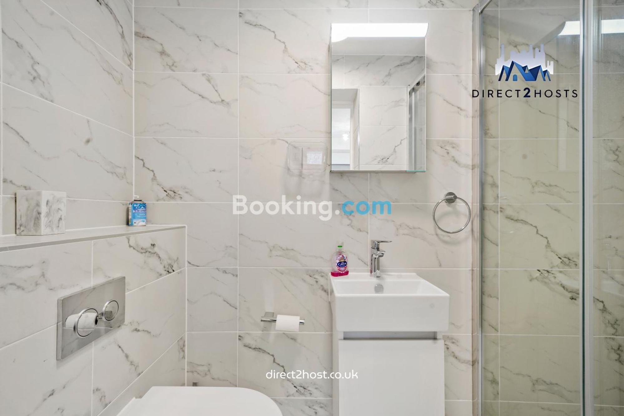 Apartment Exclusive Offers ! Last-minute Escape ! Bright And Stylish One Bedroom Flat By Direct2hosts ! W3 7lu, United Kingdom ! Nancy Short Lets & Serviced Accommodation!