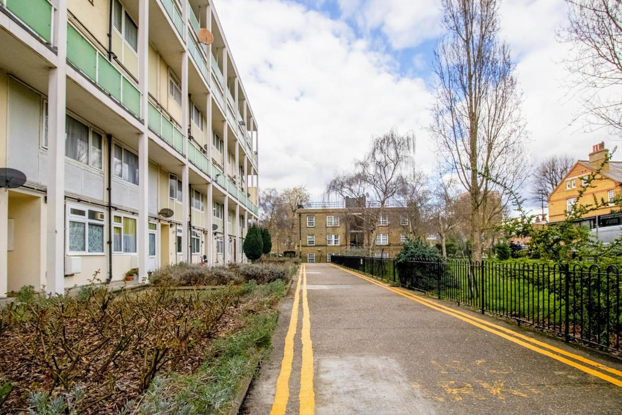 Leilighet 2br Flat King Bed 4 Min To Dlr Easy Access