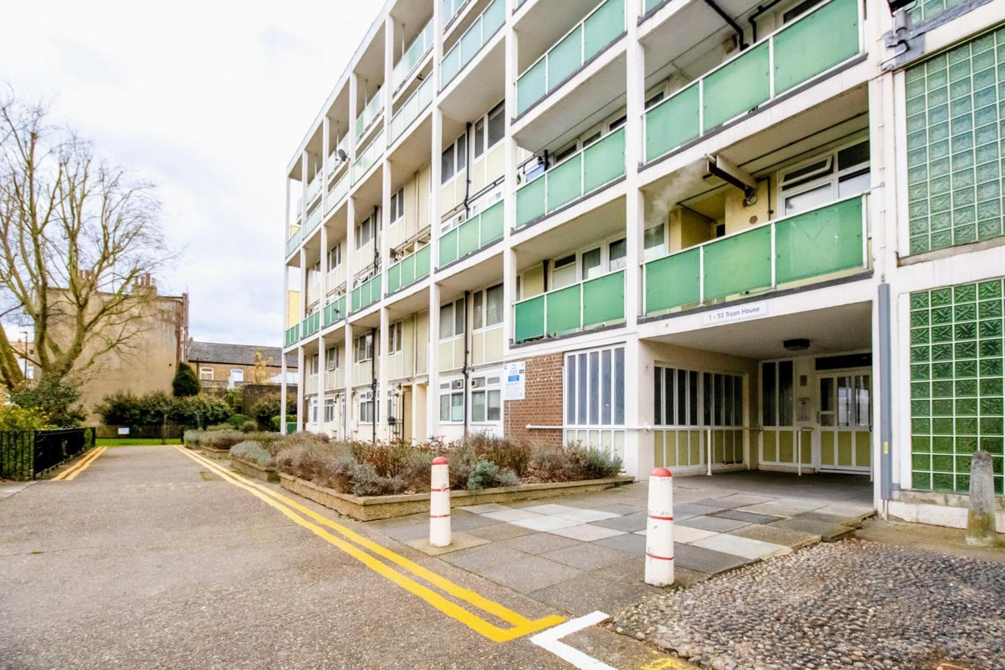 Leilighet 2br Flat King Bed 4 Min To Dlr Easy Access *