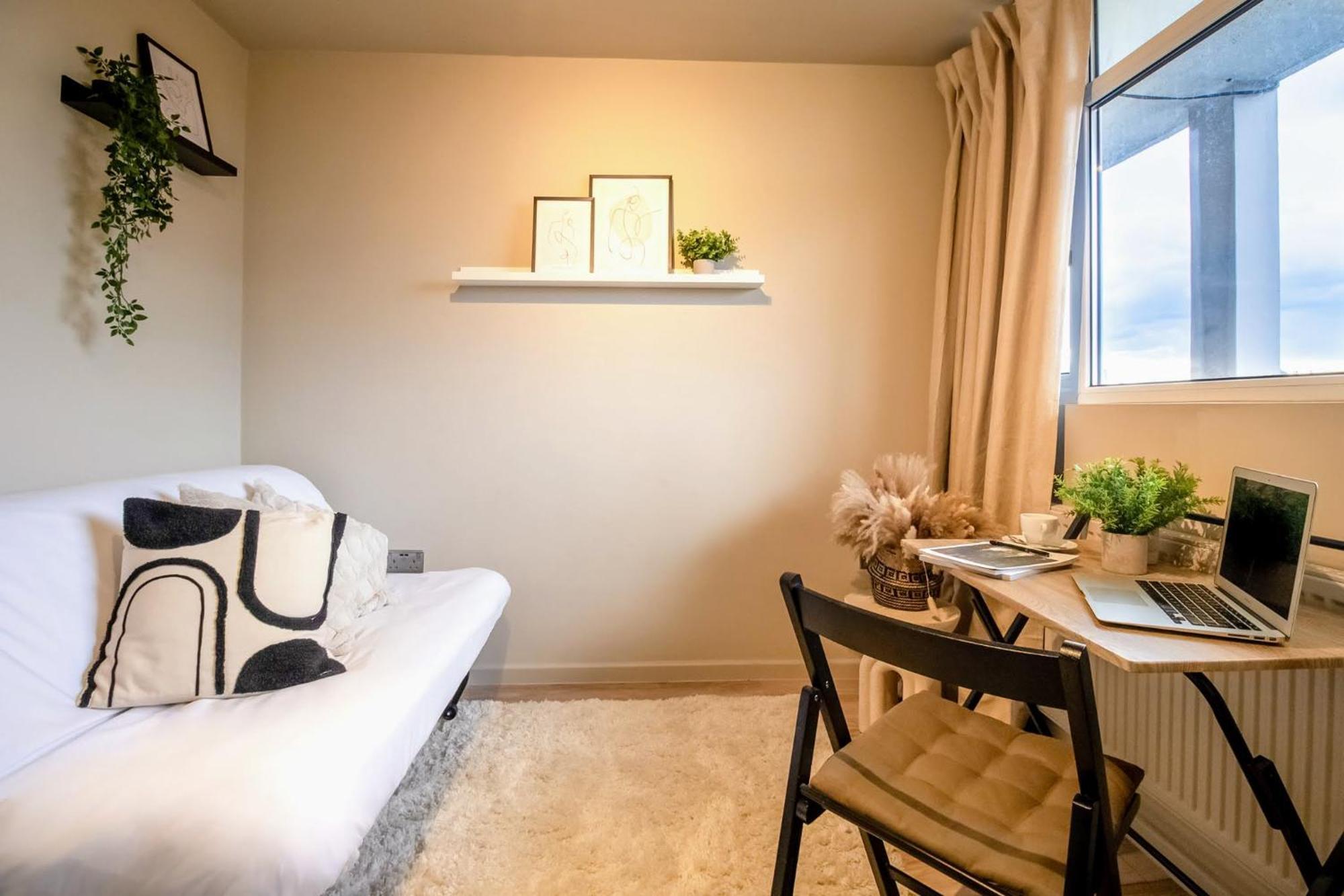 2br Flat King Bed 4 Min To Dlr Easy Access London