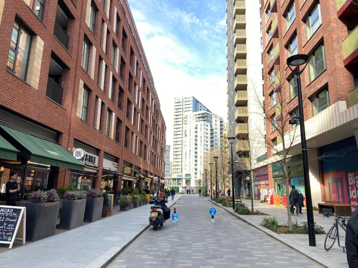 Bright And Compact In The Heart Of London